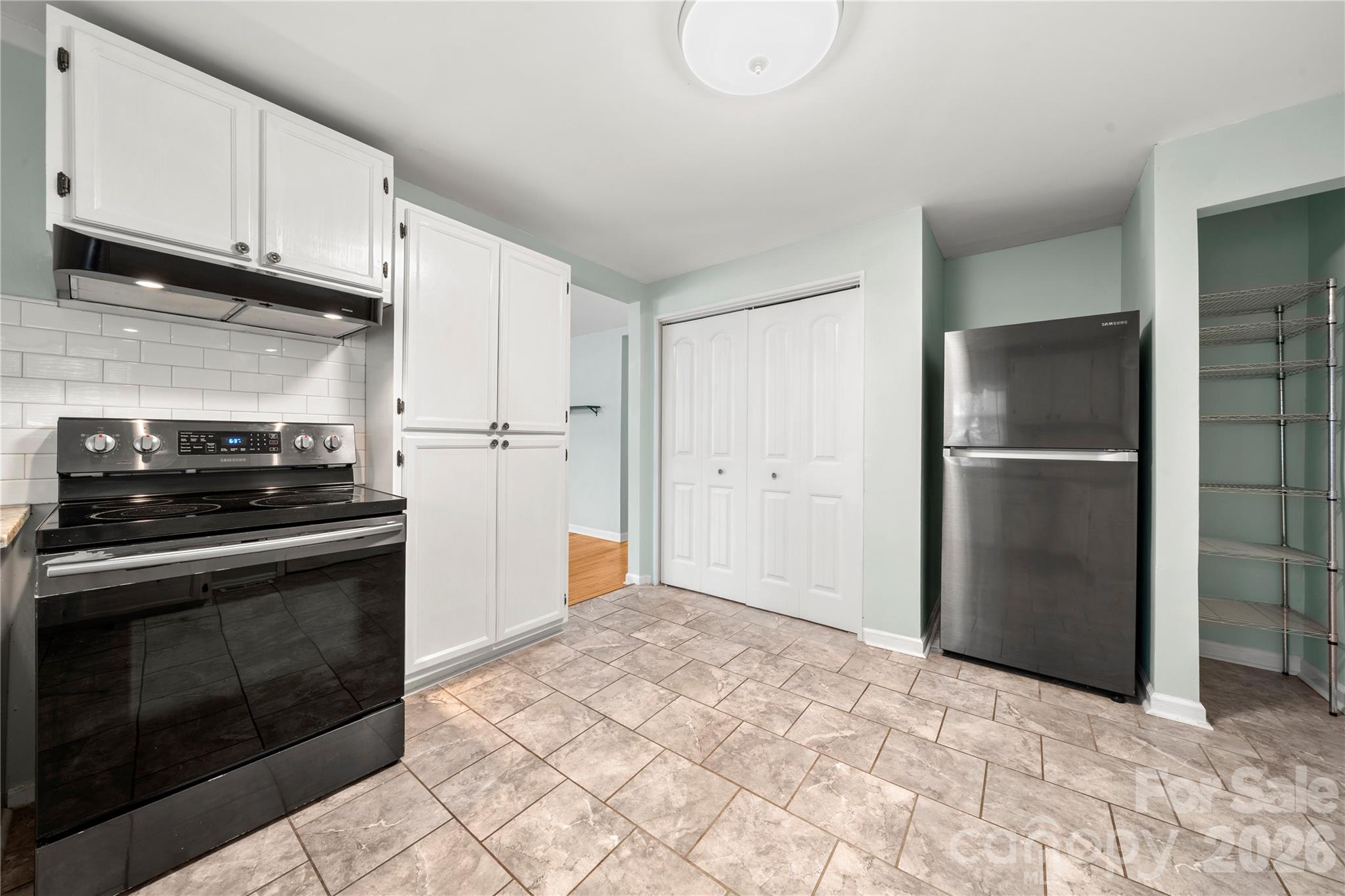 112 Harris Street — Belmont
