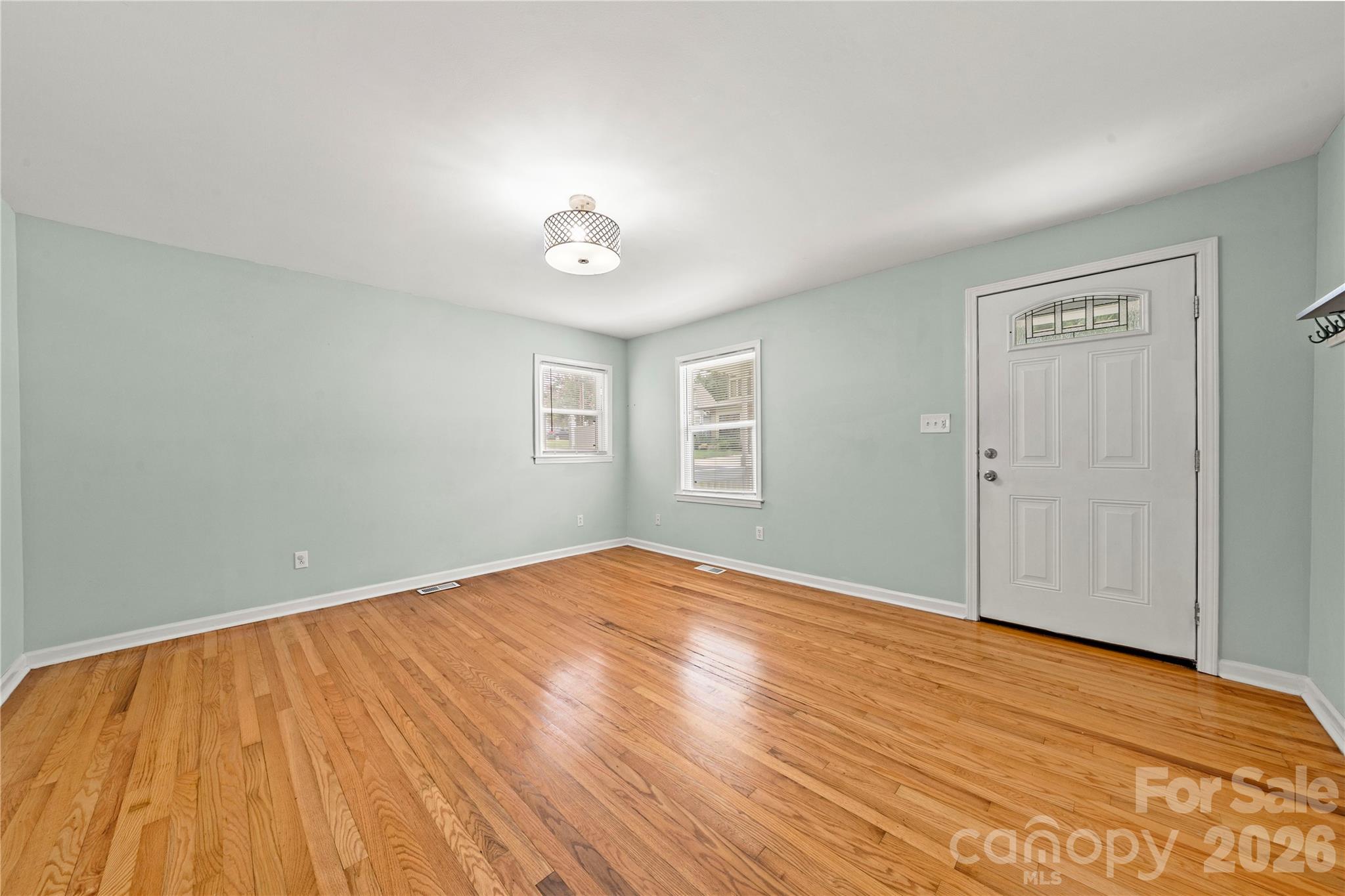 112 Harris Street — Belmont