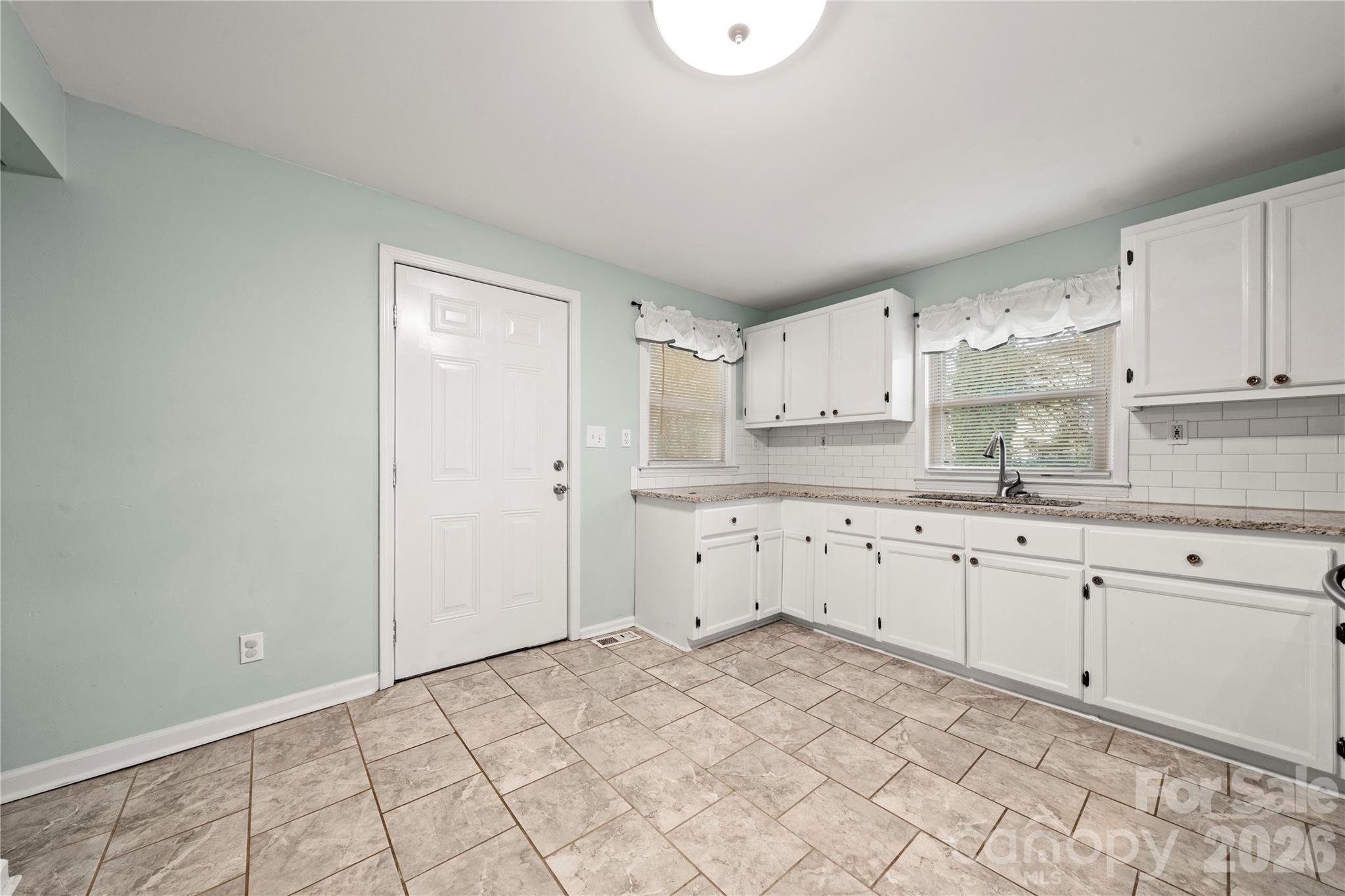112 Harris Street — Belmont