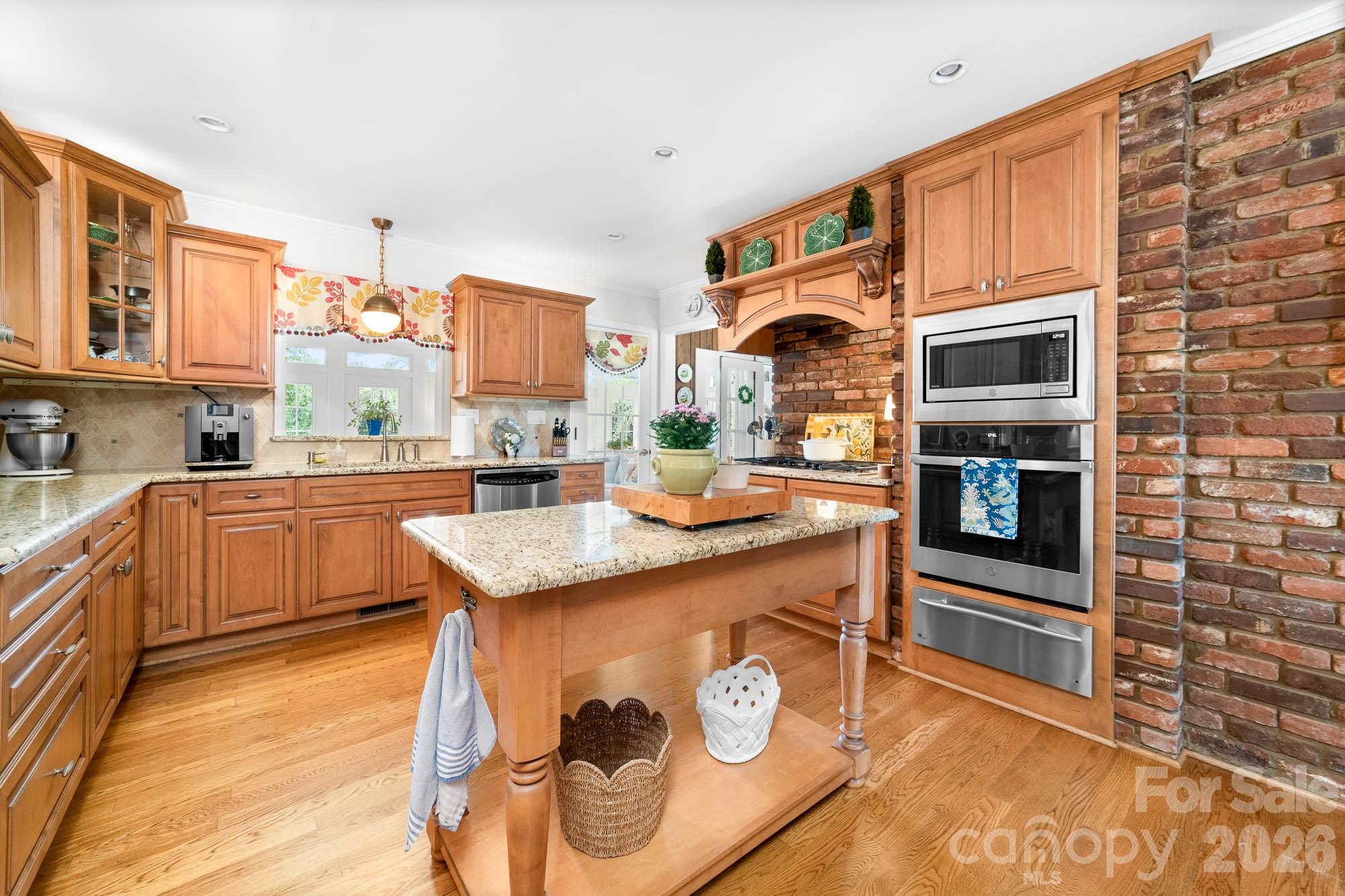 3115 Oakmont Road — Statesville