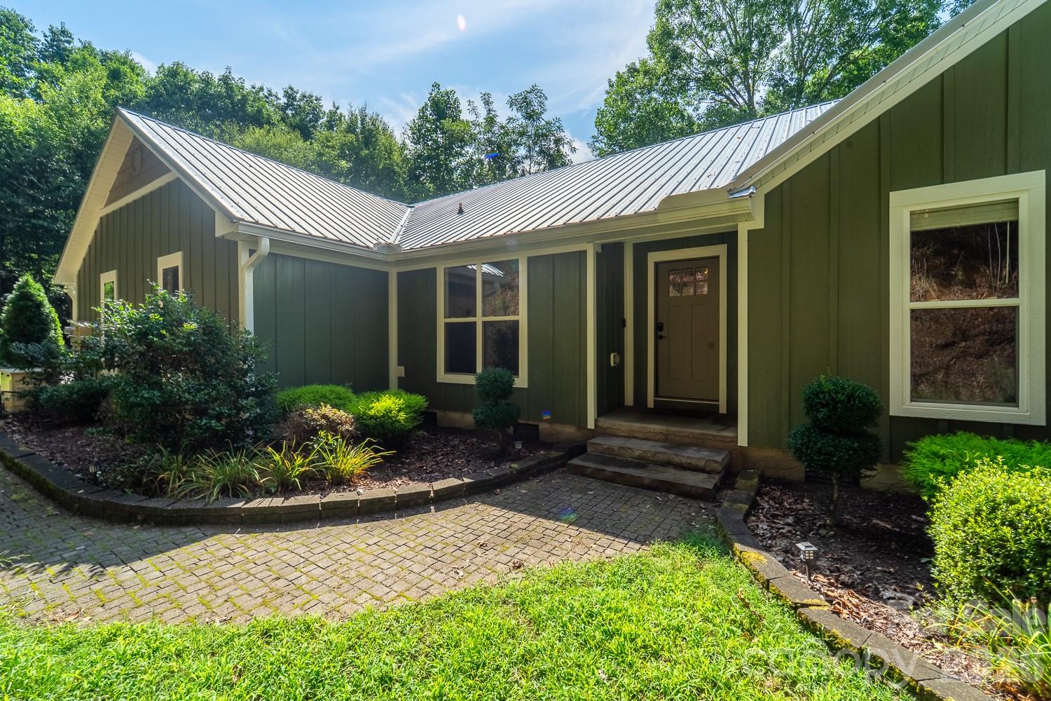 544 Stonehaven Drive — Cullowhee