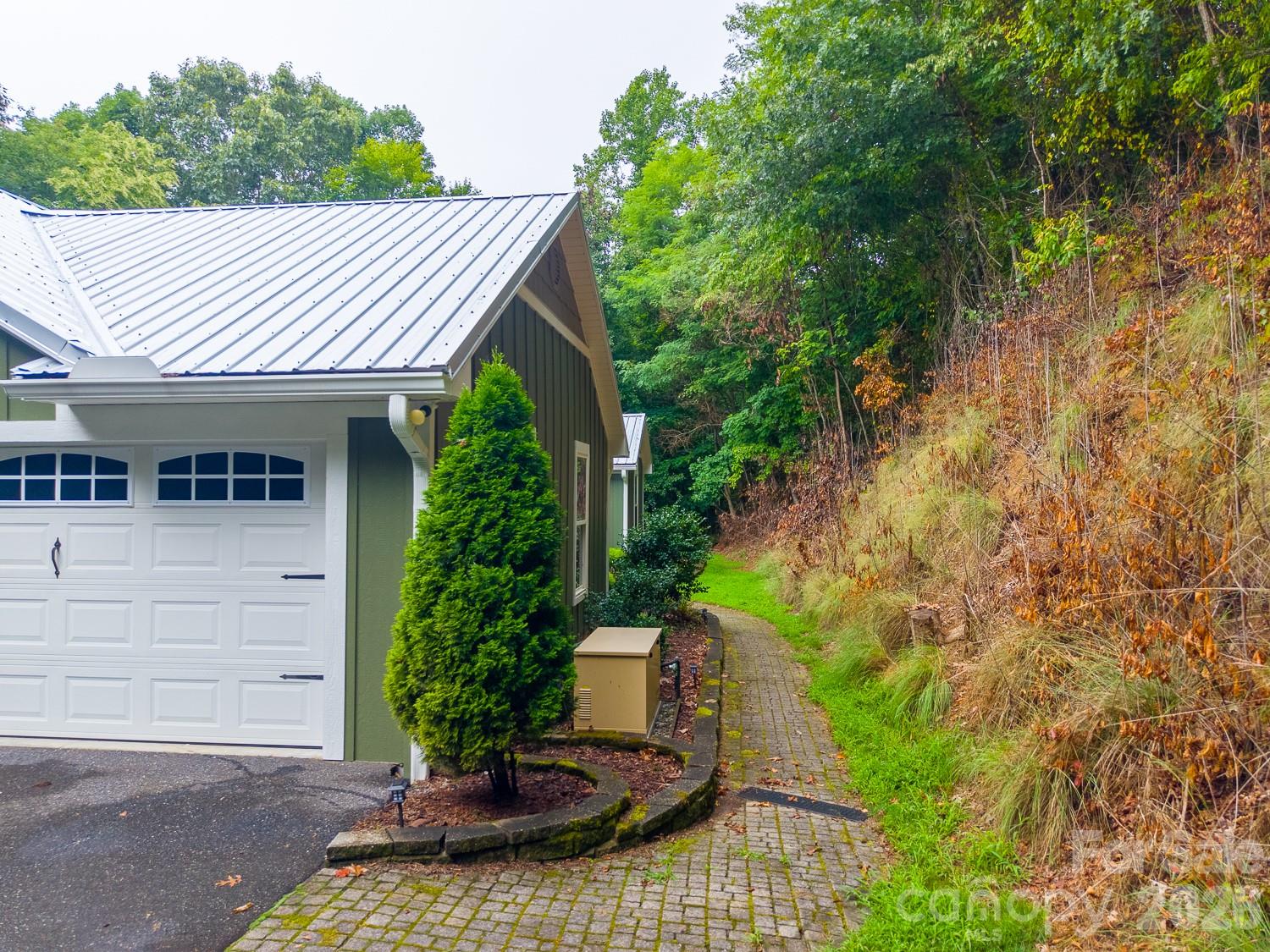 544 Stonehaven Drive — Cullowhee
