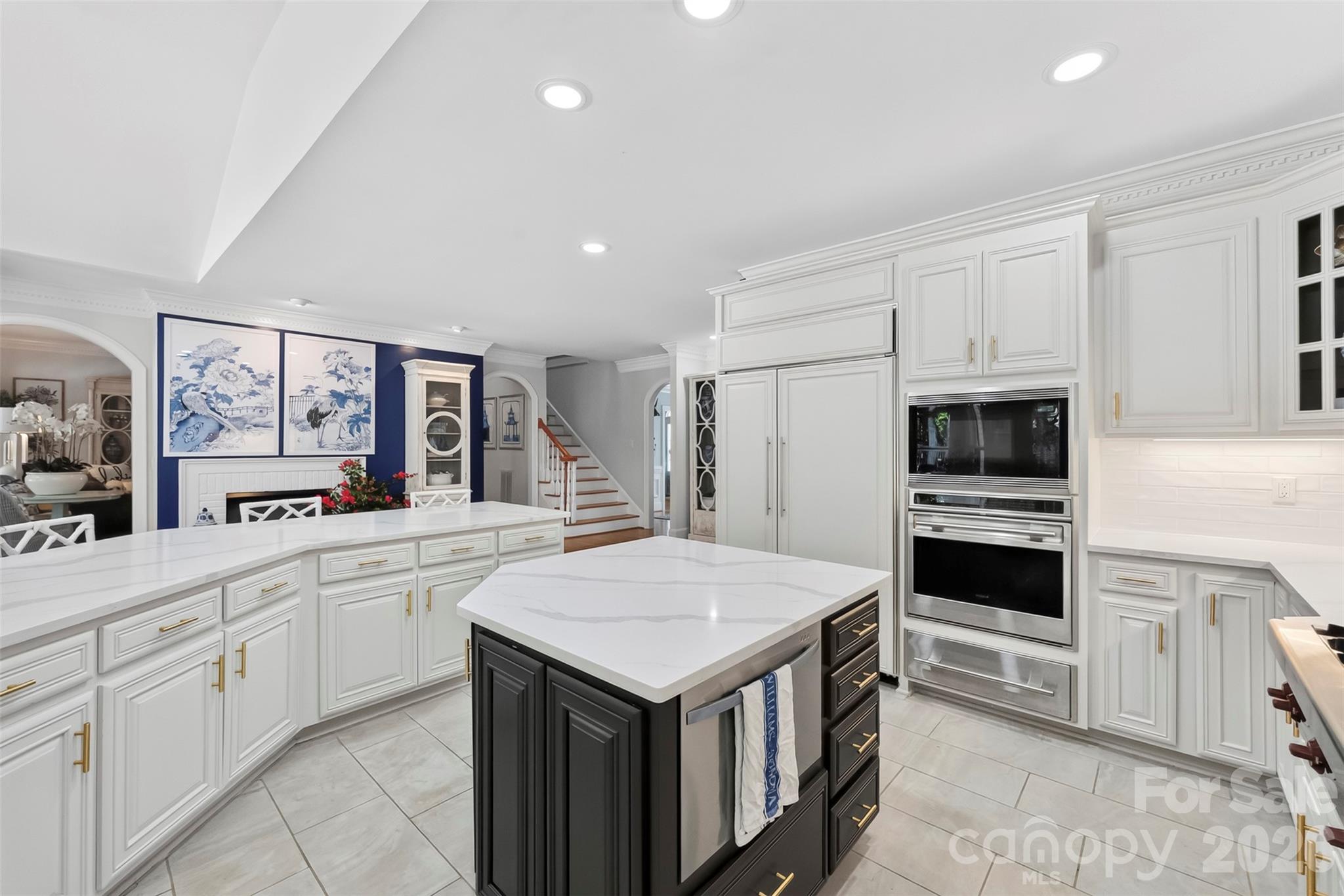 10107 Annie Oakley Trail — Charlotte