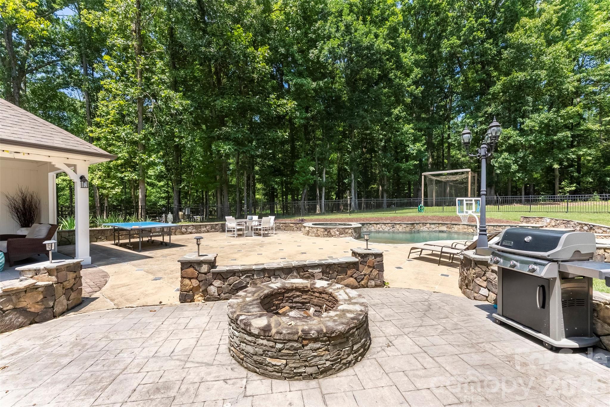 10107 Annie Oakley Trail — Charlotte