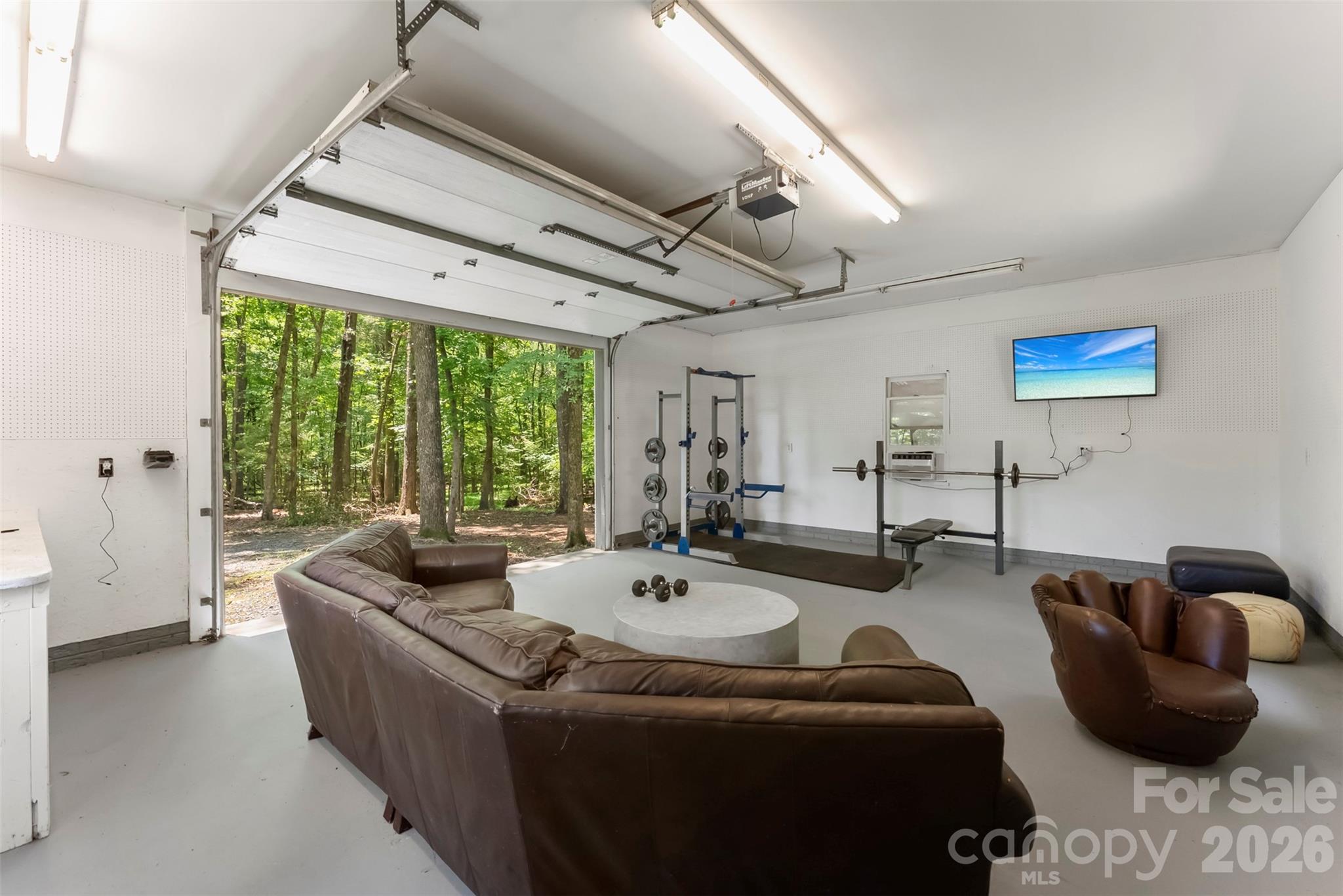 10107 Annie Oakley Trail — Charlotte