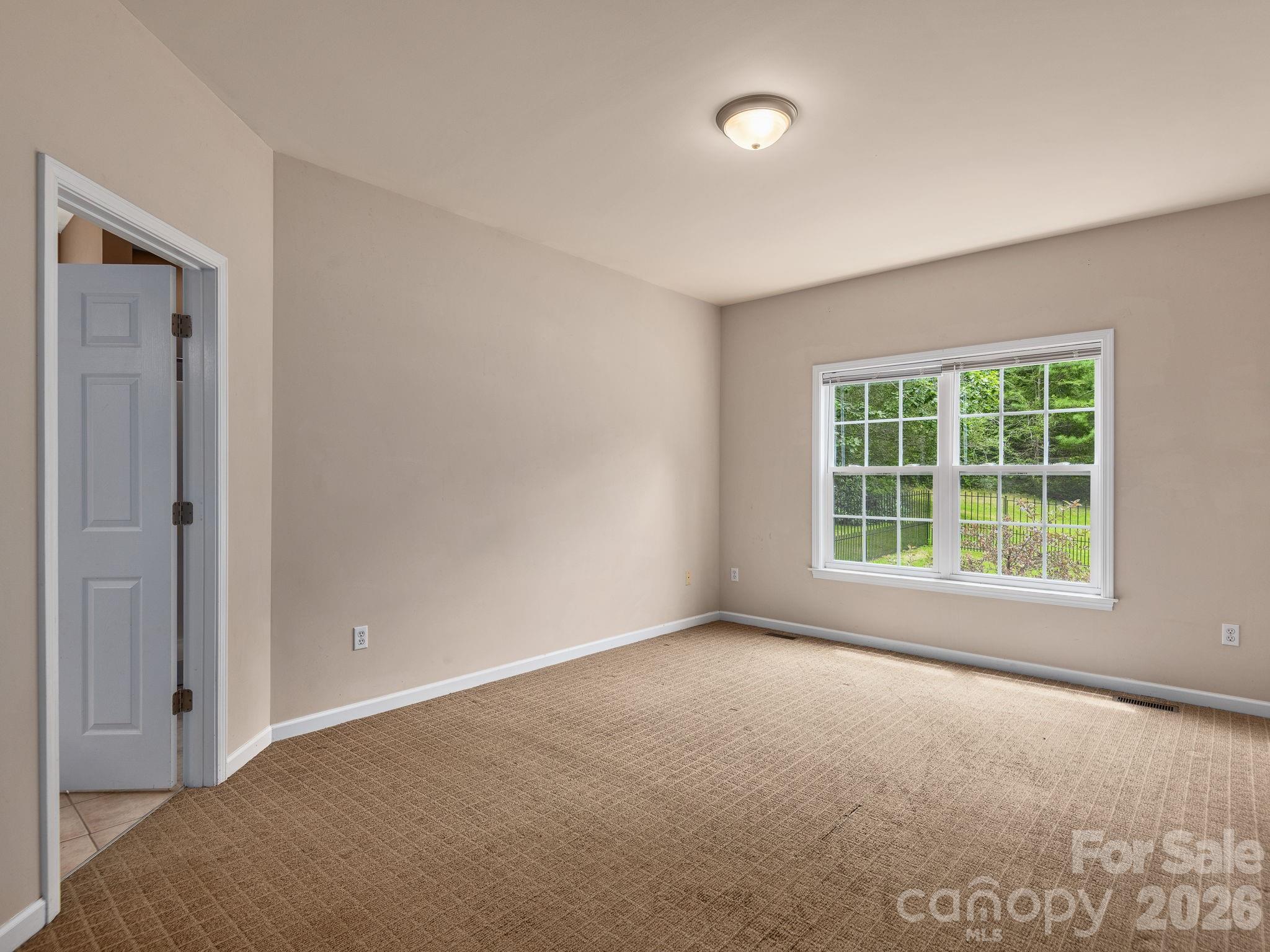 509 Shamrock Drive — Asheville