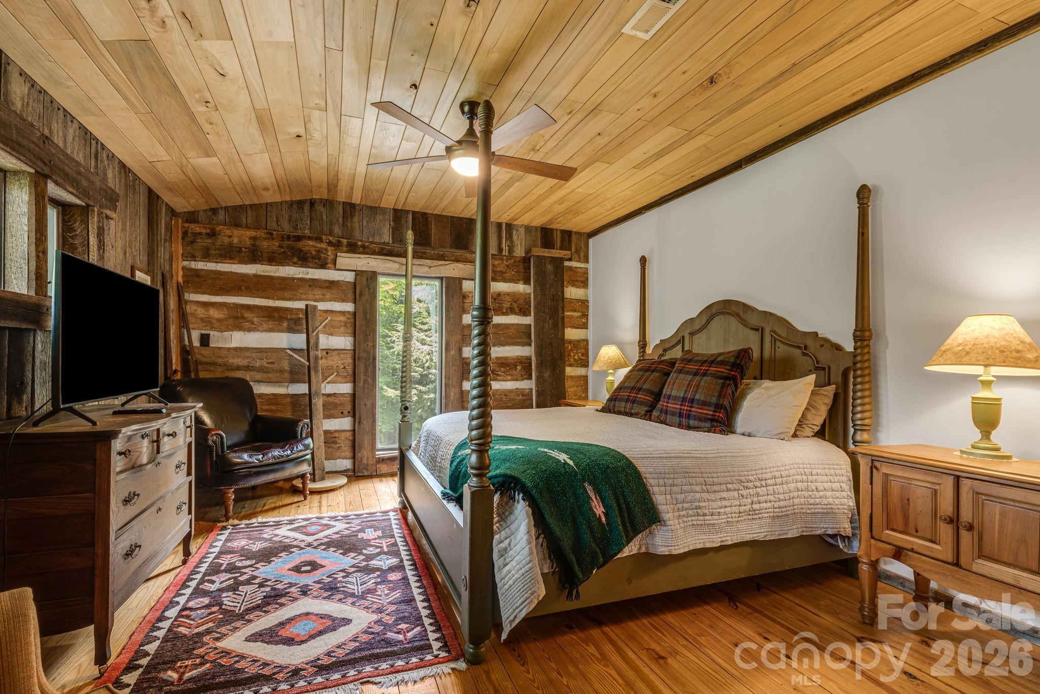 1390 Baltimore Branch Road — Hot Springs