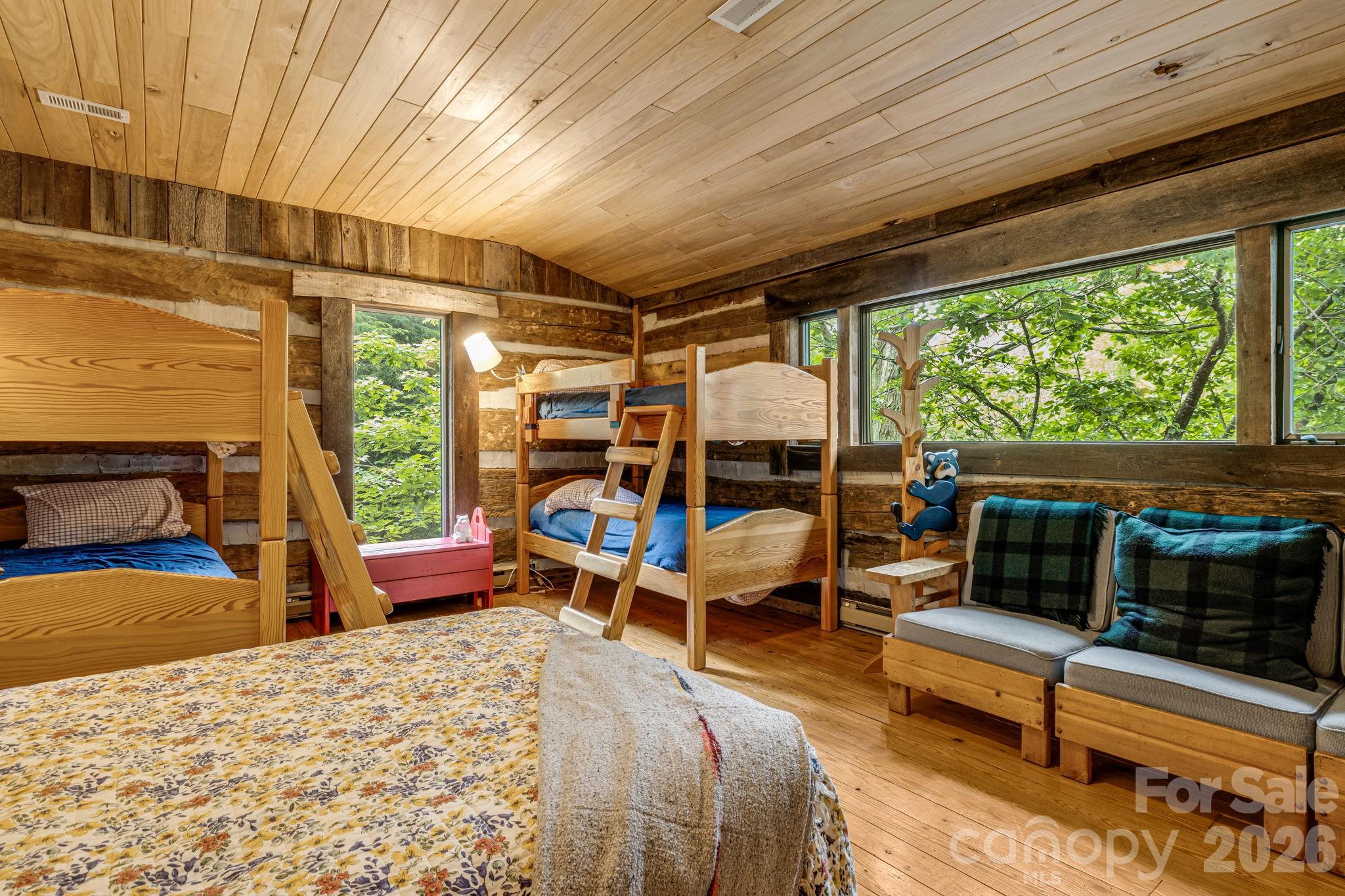 1390 Baltimore Branch Road — Hot Springs