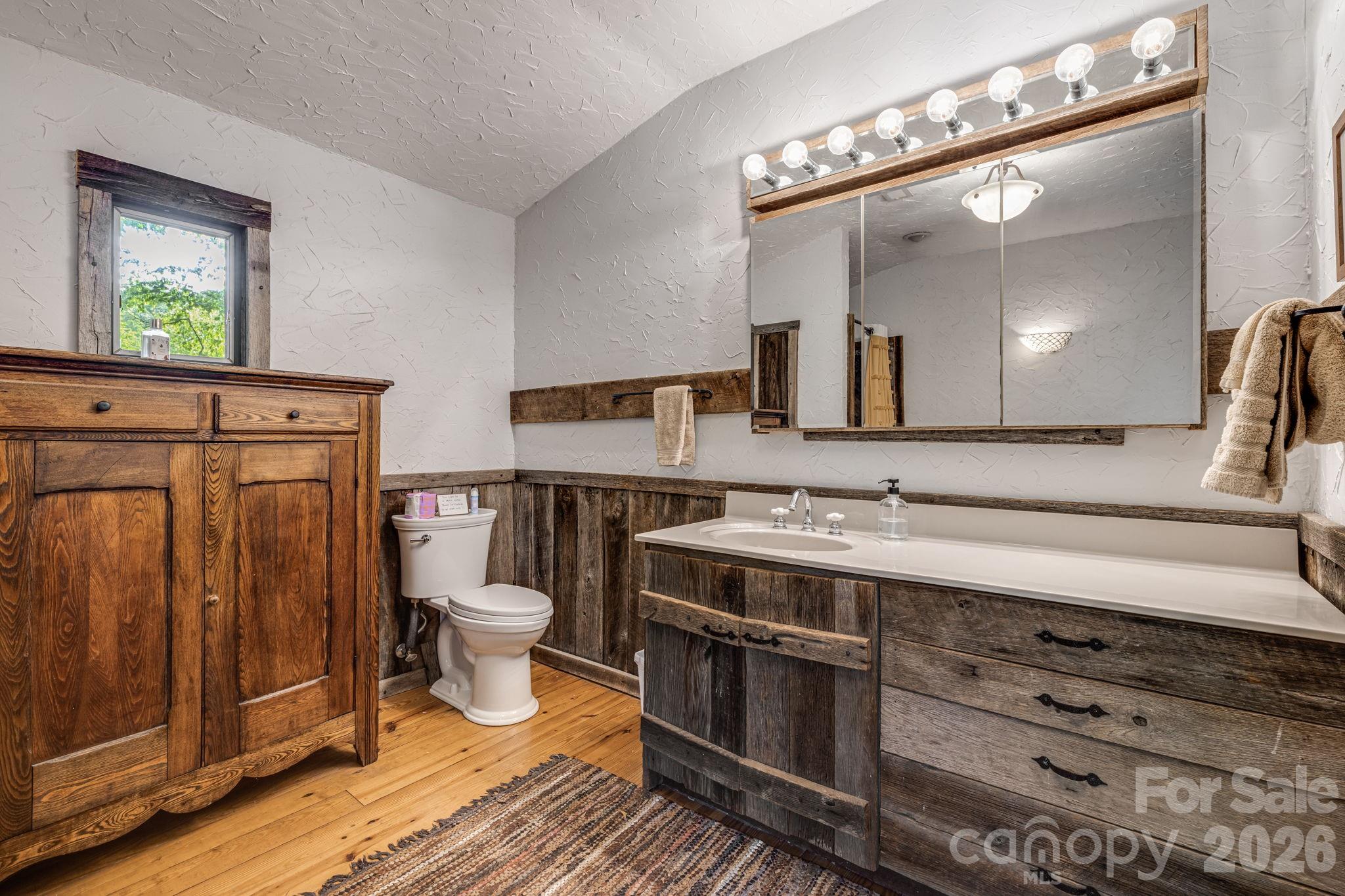 1390 Baltimore Branch Road — Hot Springs