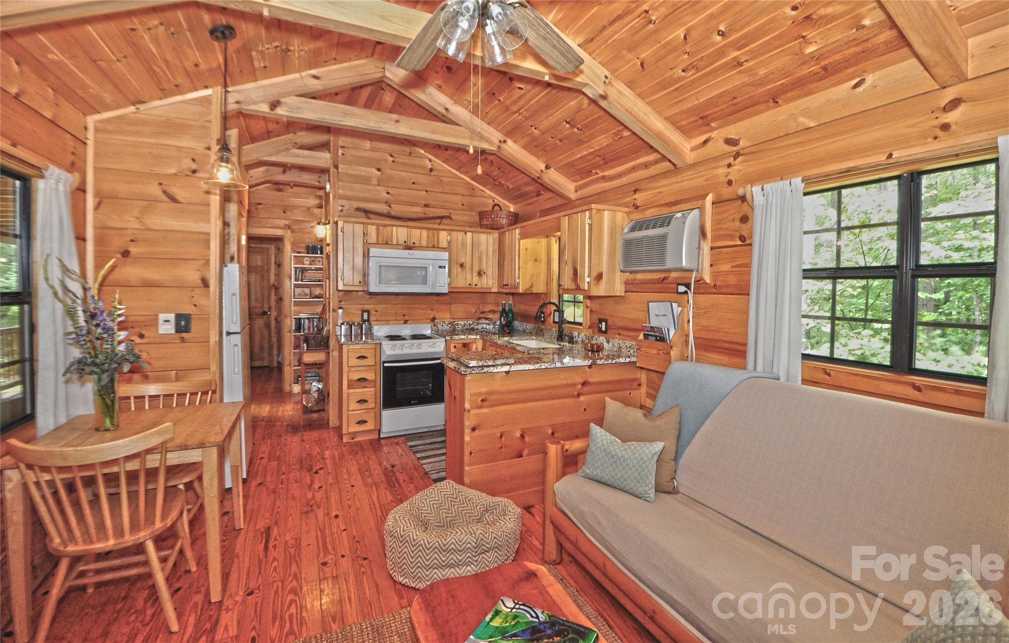 1390 Baltimore Branch Road — Hot Springs