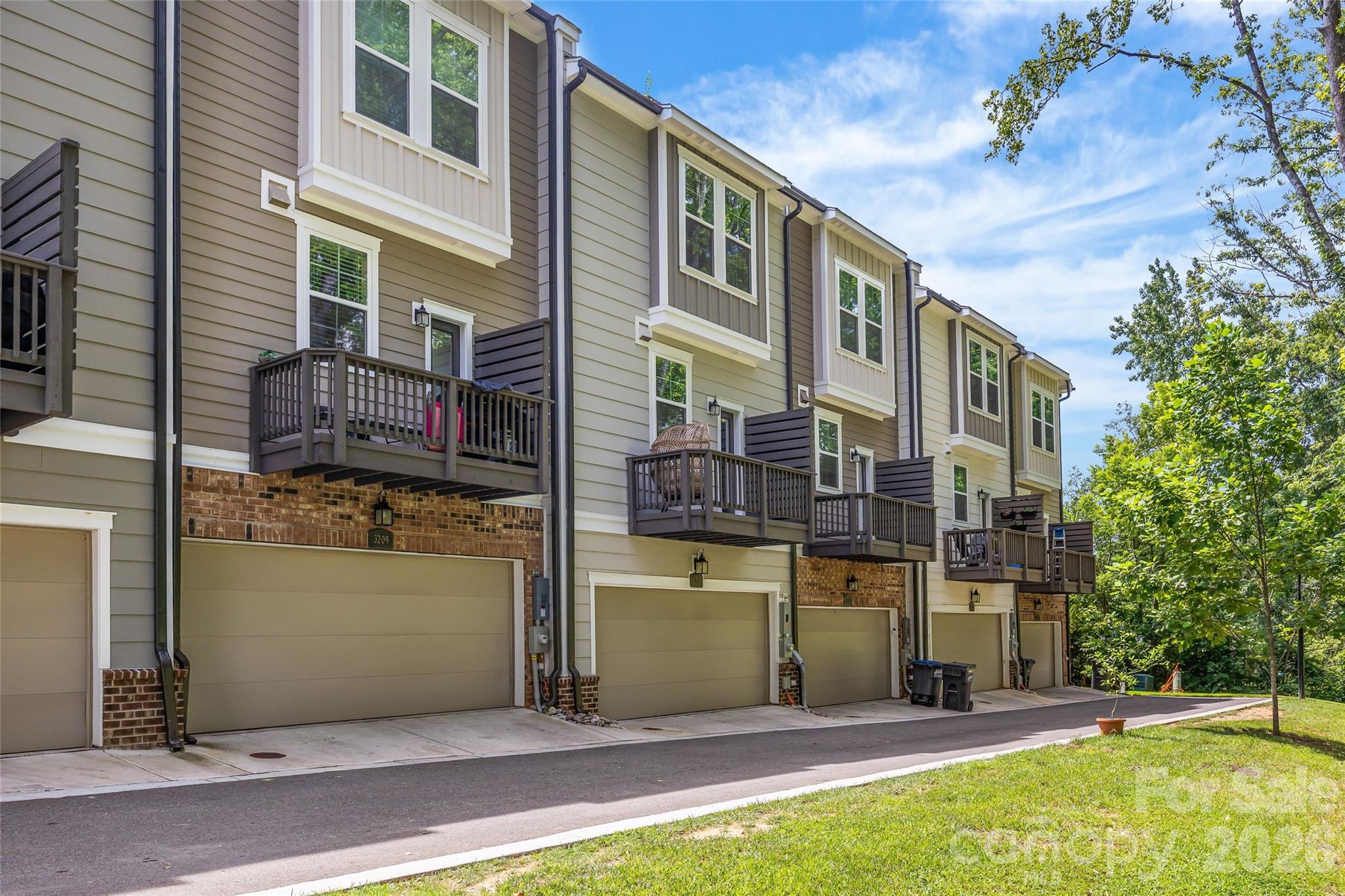 3213 Zenith Lane — Charlotte