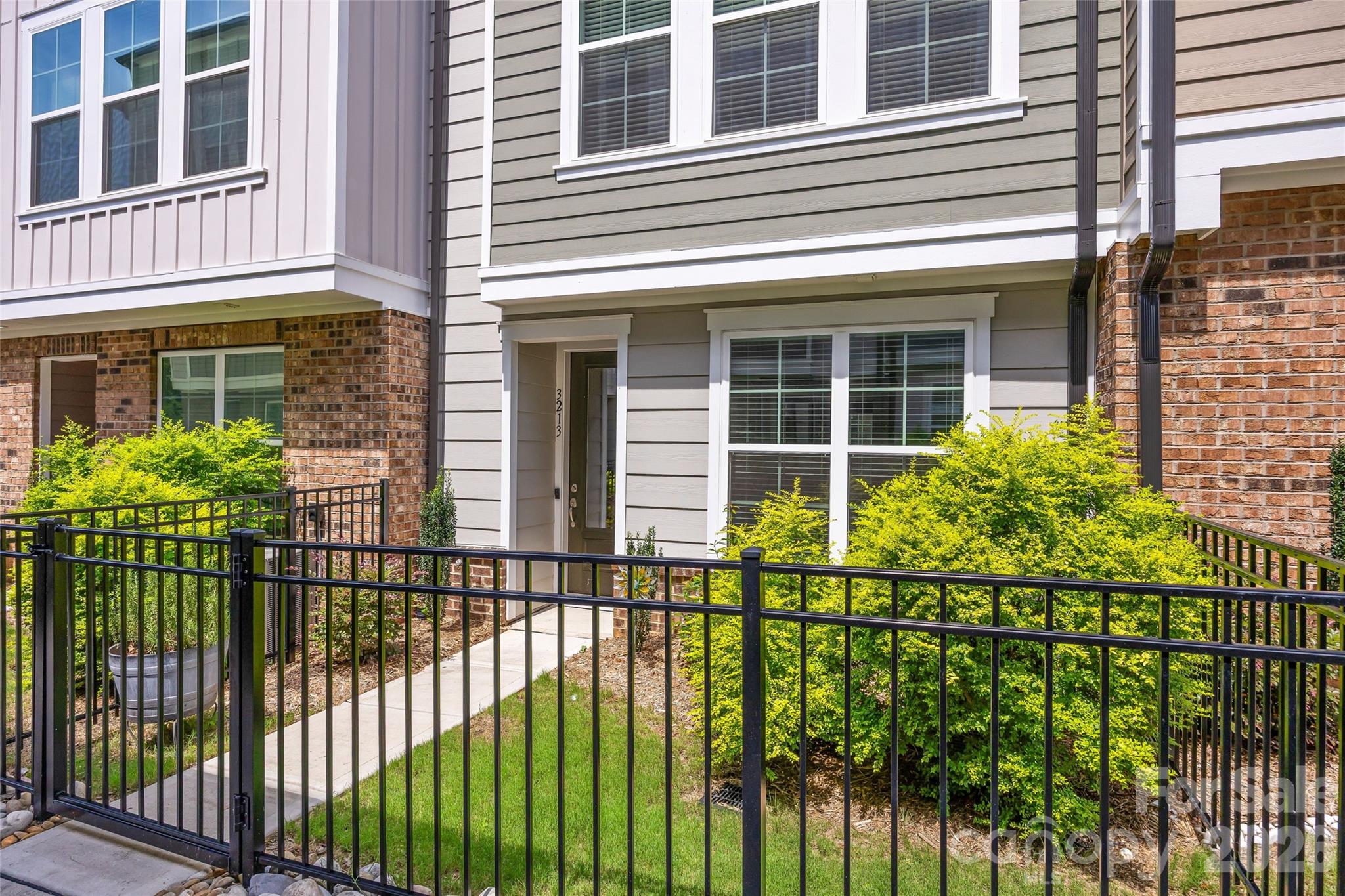 3213 Zenith Lane — Charlotte