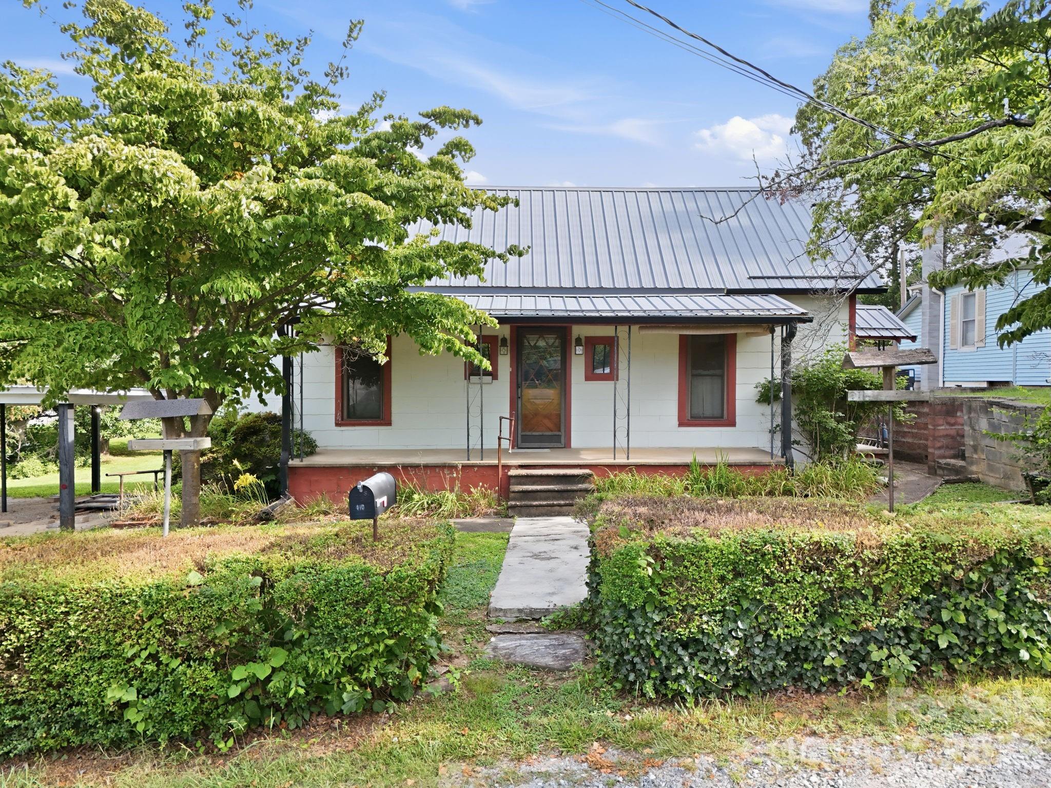 209 Virginia Avenue — Marion