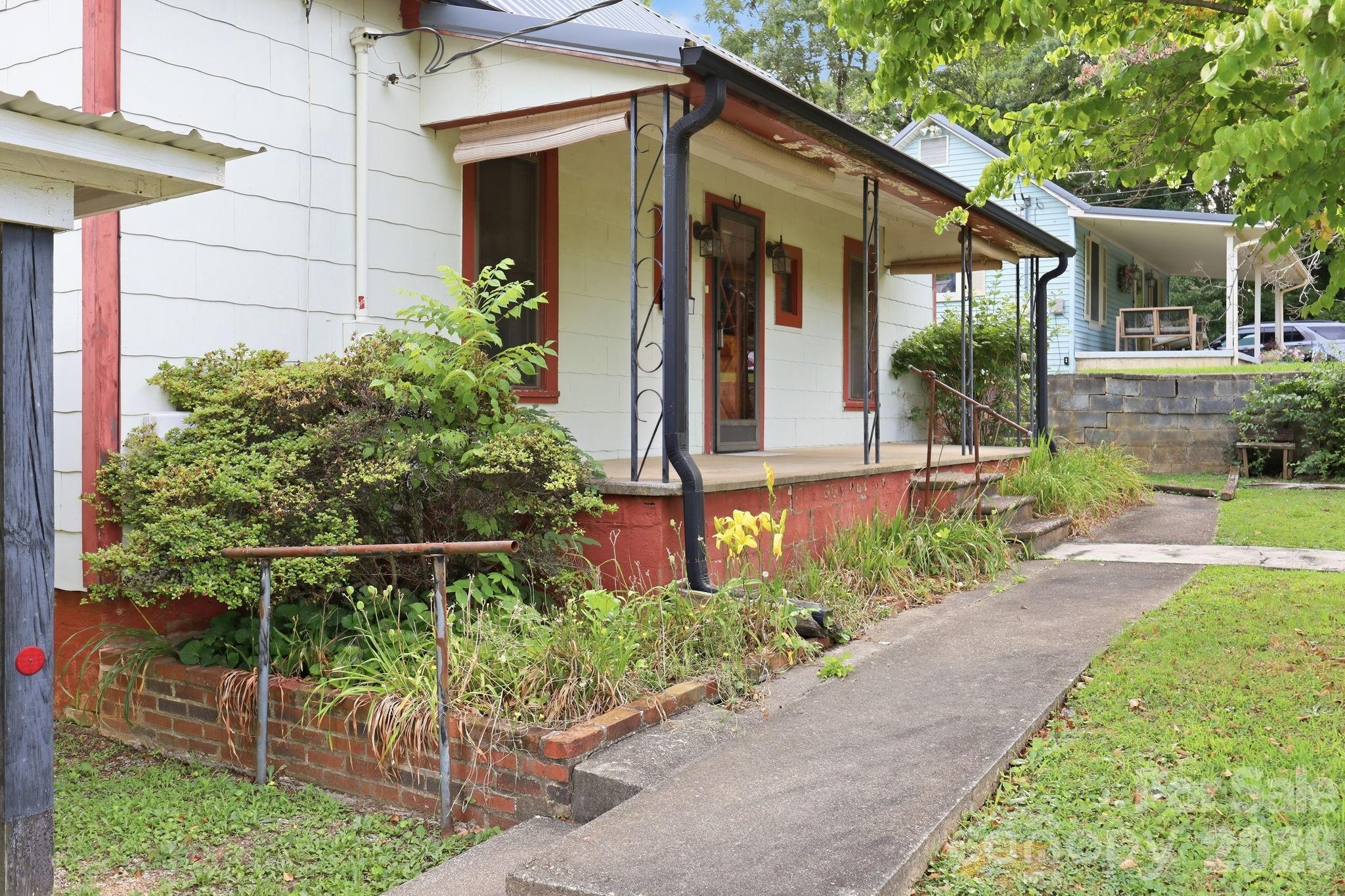 209 Virginia Avenue — Marion