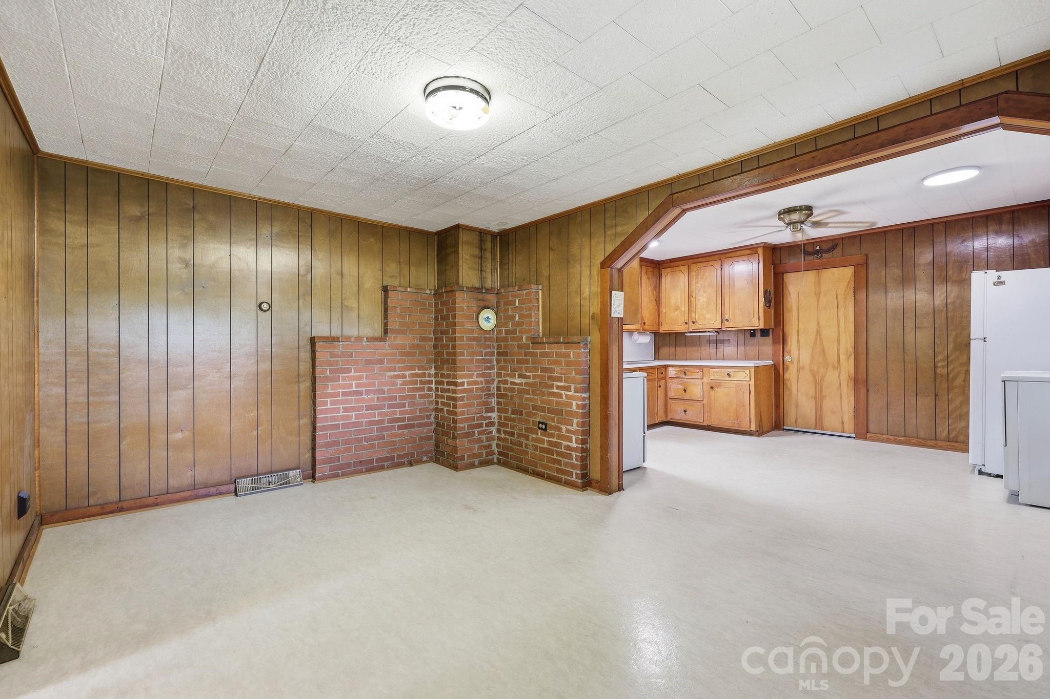 209 Virginia Avenue — Marion