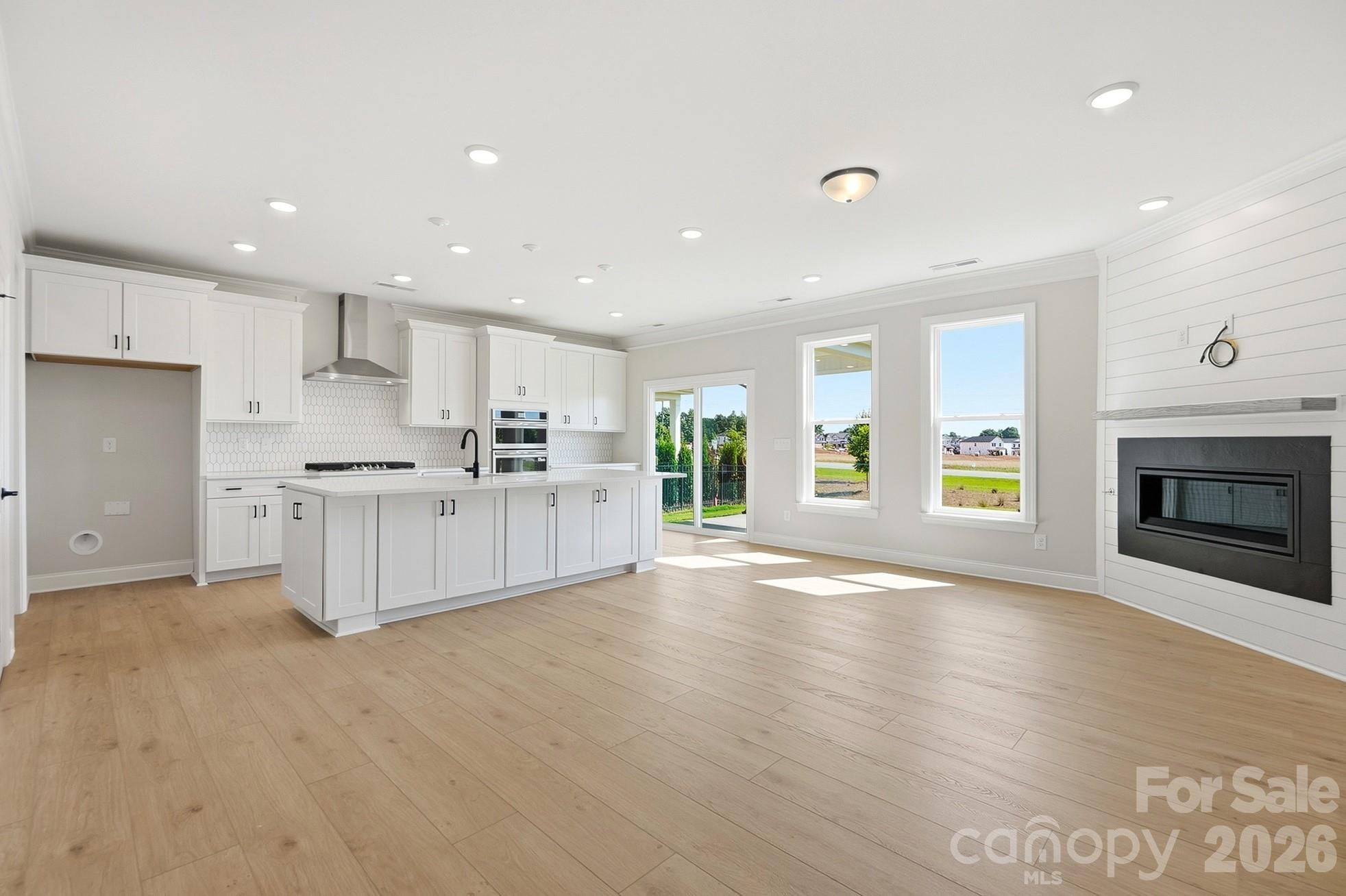 109 Spring Hollow — Mill Spring