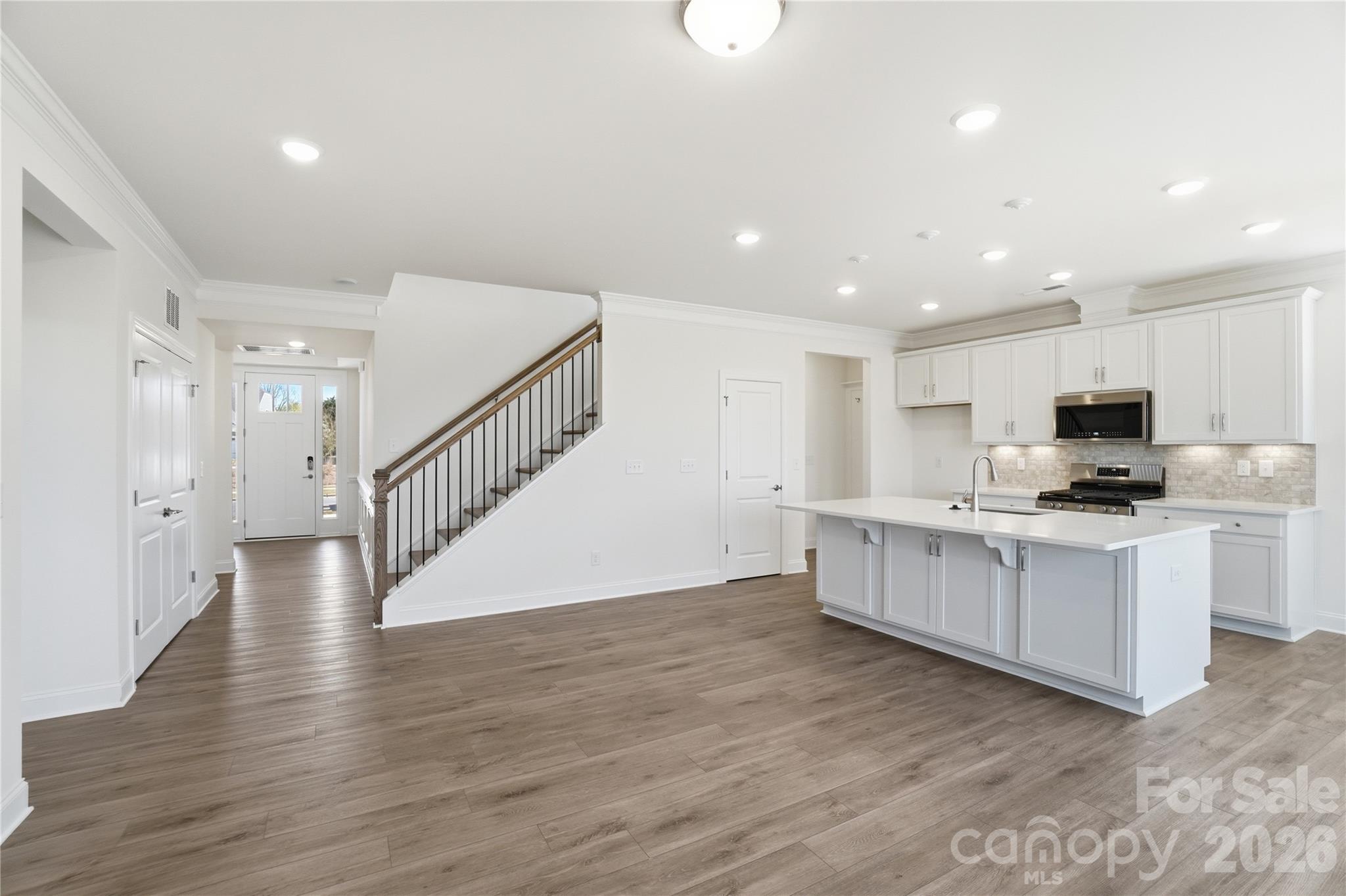 109 Spring Hollow — Mill Spring