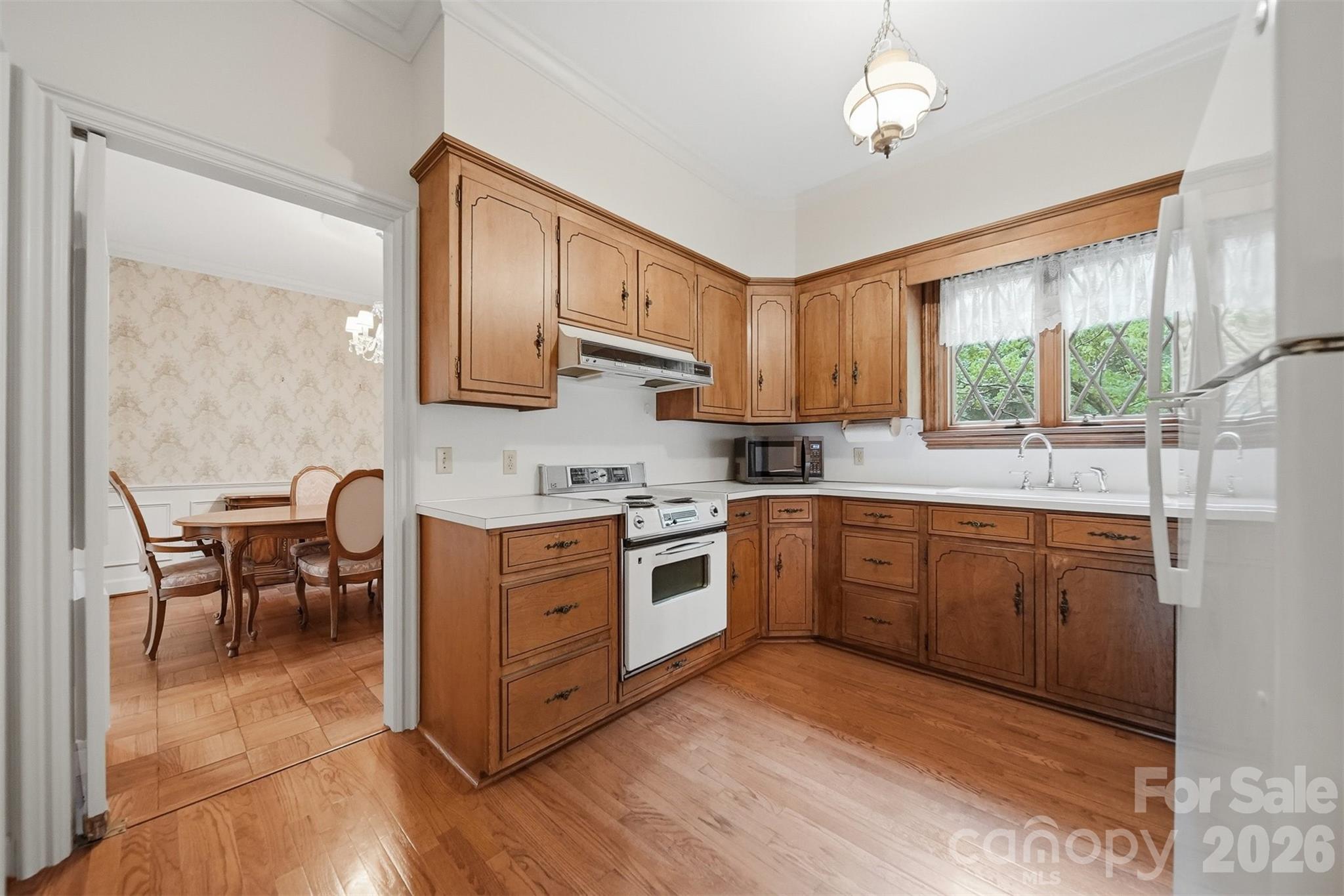 2373 Wilkesboro Boulevard — Lenoir