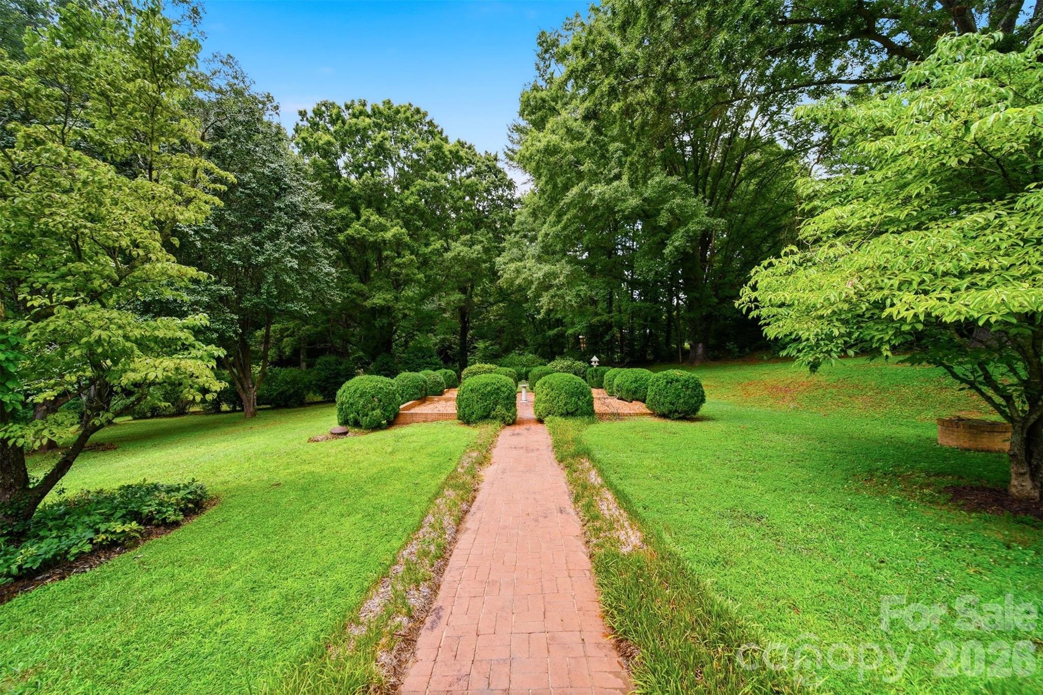 2373 Wilkesboro Boulevard — Lenoir