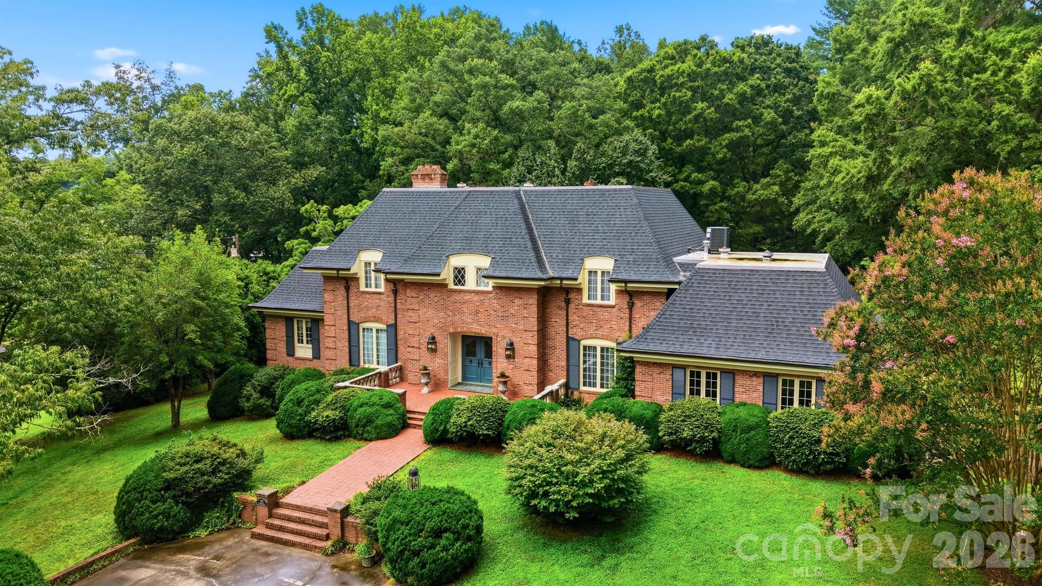 2373 Wilkesboro Boulevard — Lenoir