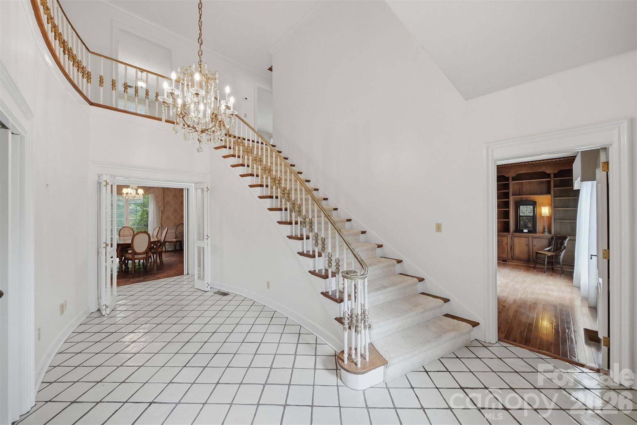 2373 Wilkesboro Boulevard — Lenoir