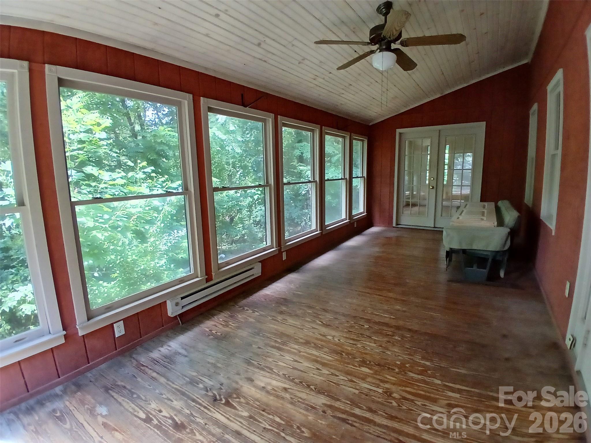 95 Substation Road — Saluda