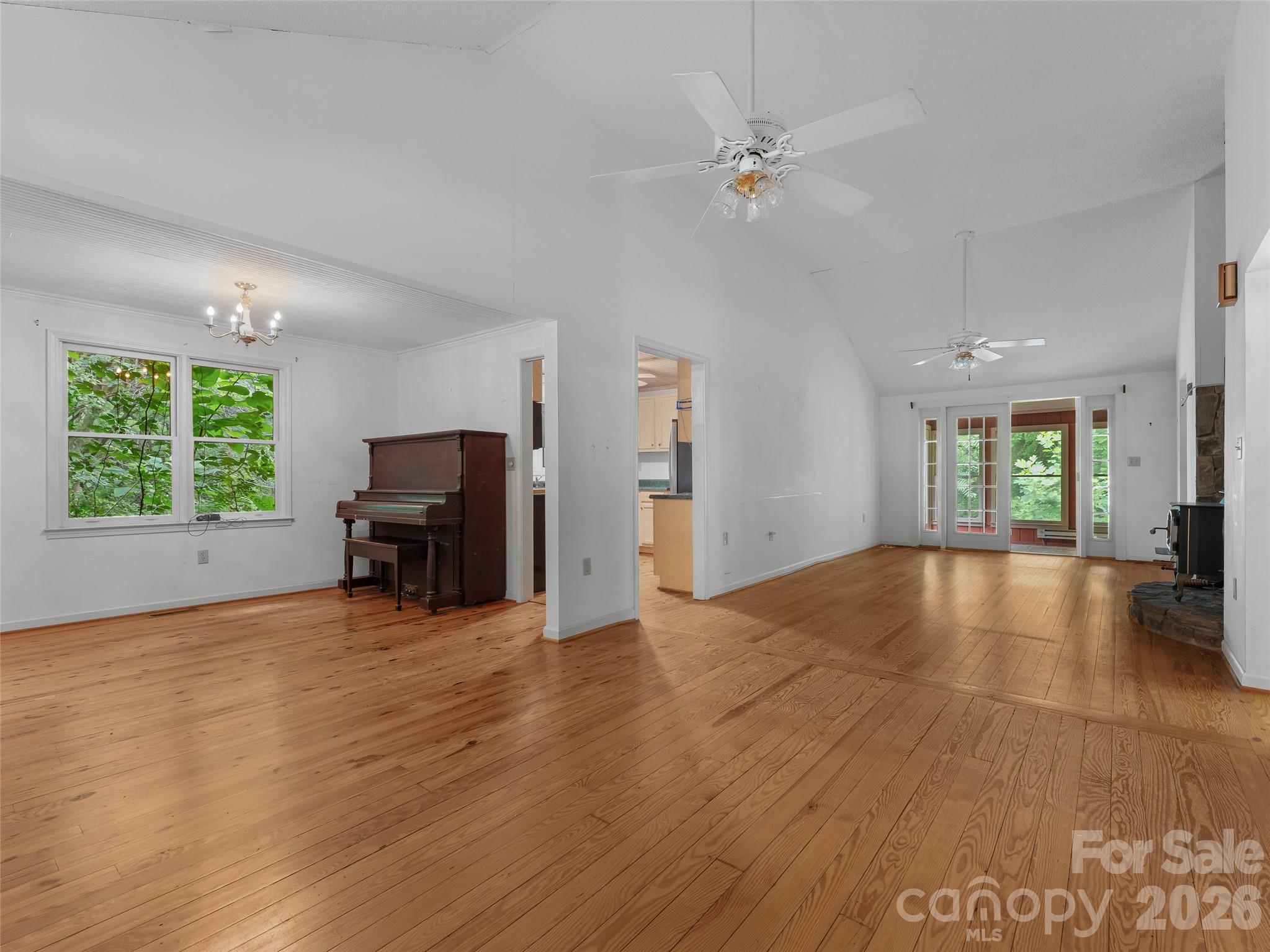 95 Substation Road — Saluda