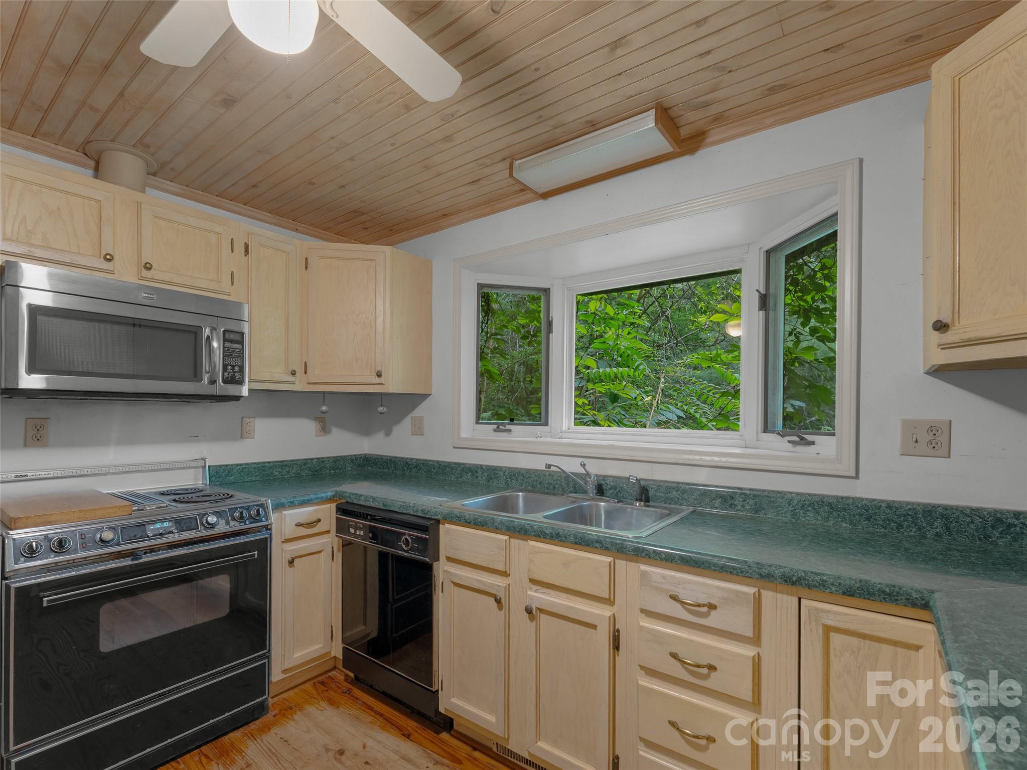 95 Substation Road — Saluda