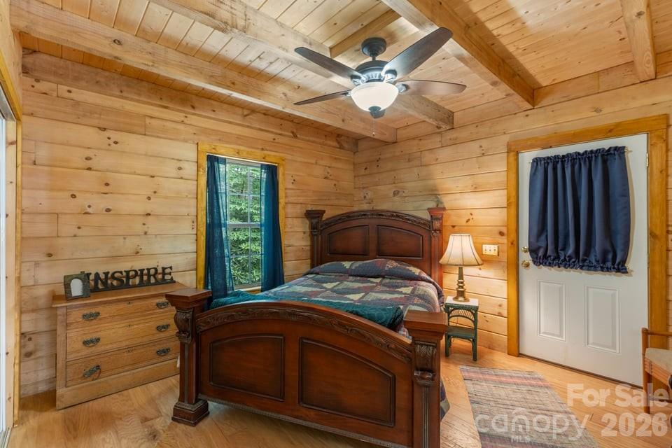 4435 Flat Mountain Road — Highlands