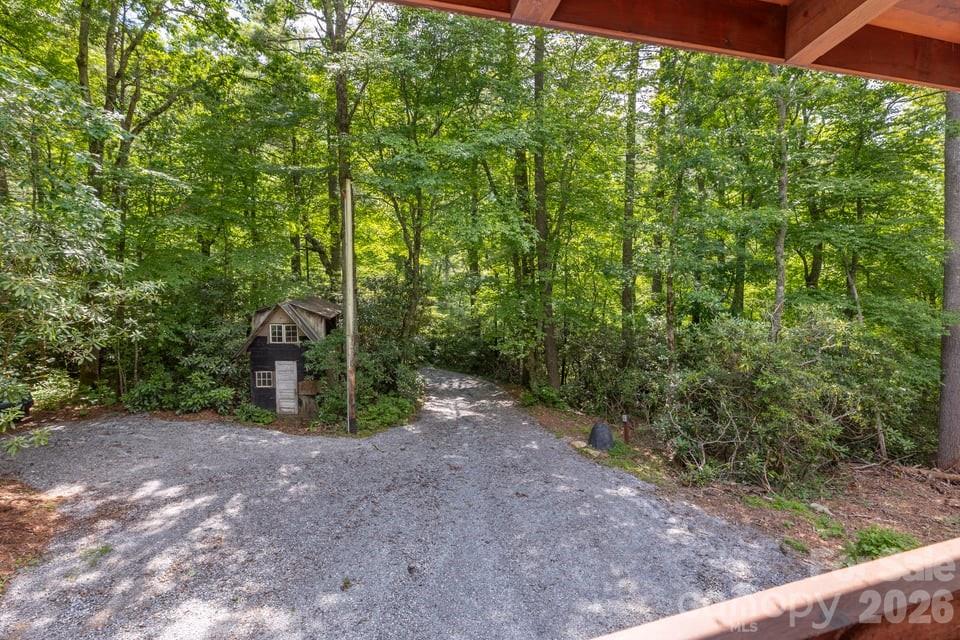 4435 Flat Mountain Road — Highlands