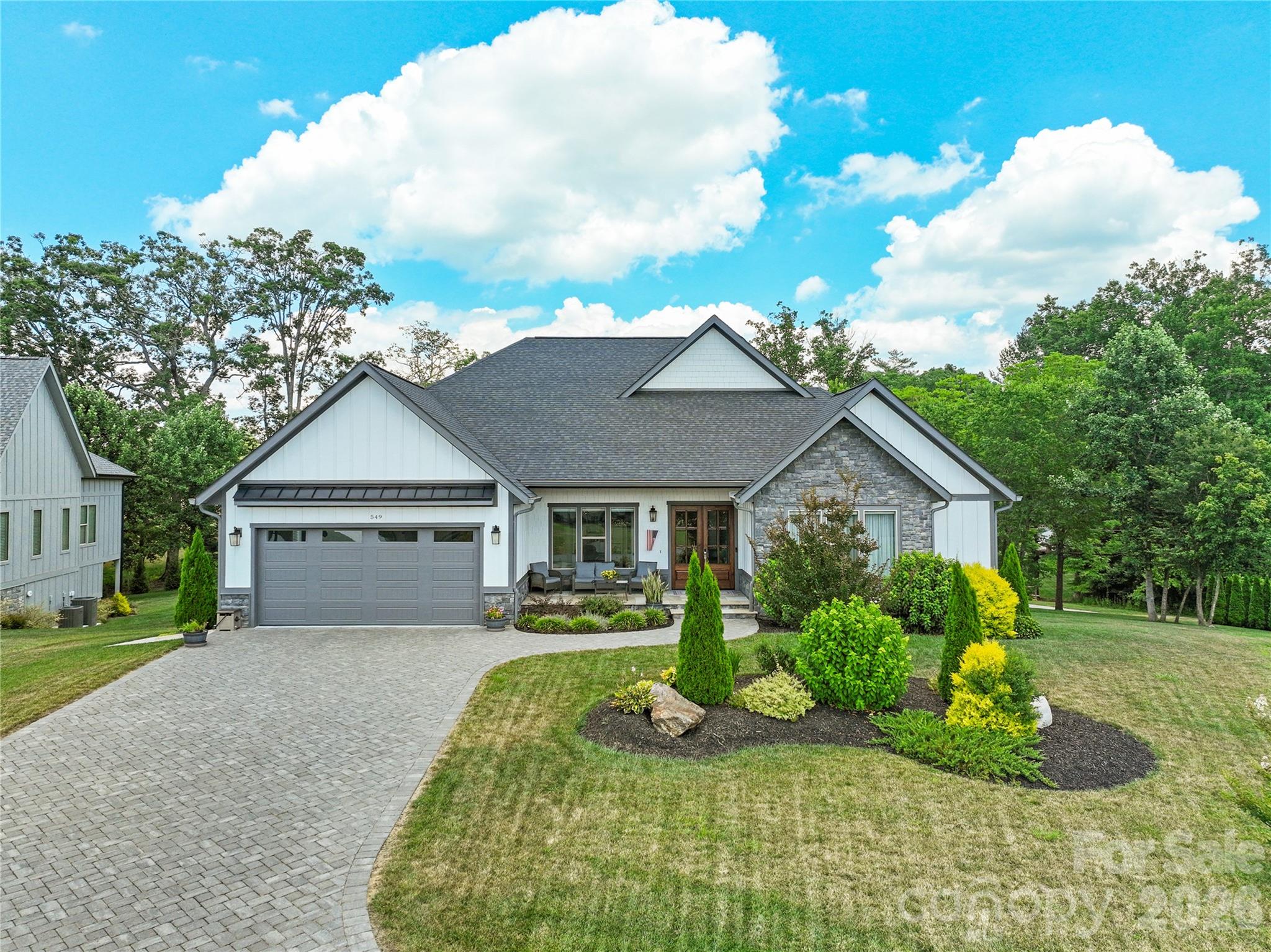 549 Daniel Circle Drive — Mills River