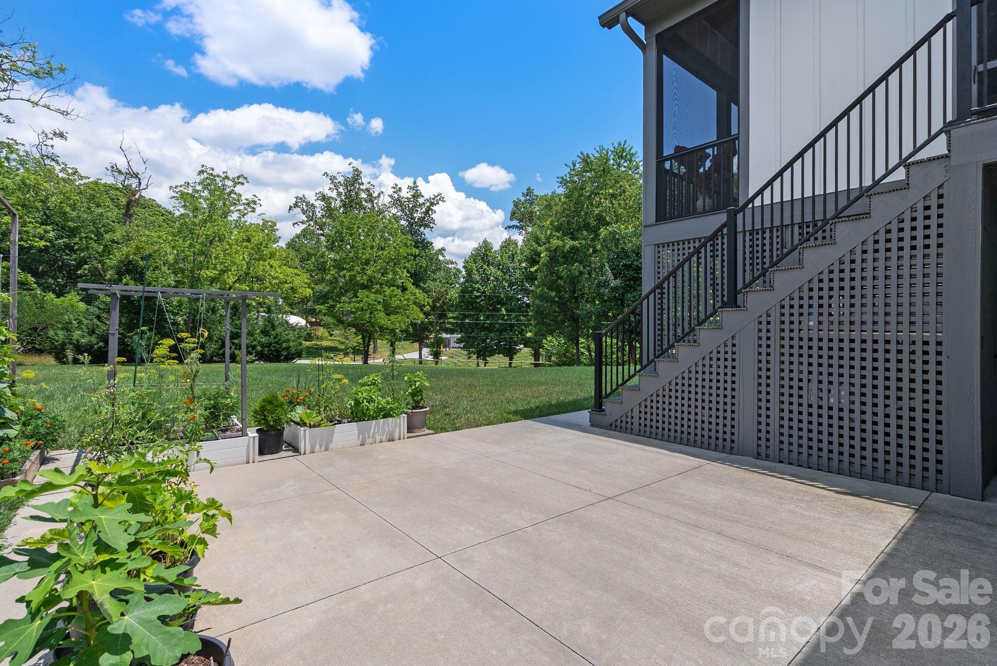 549 Daniel Circle Drive — Mills River