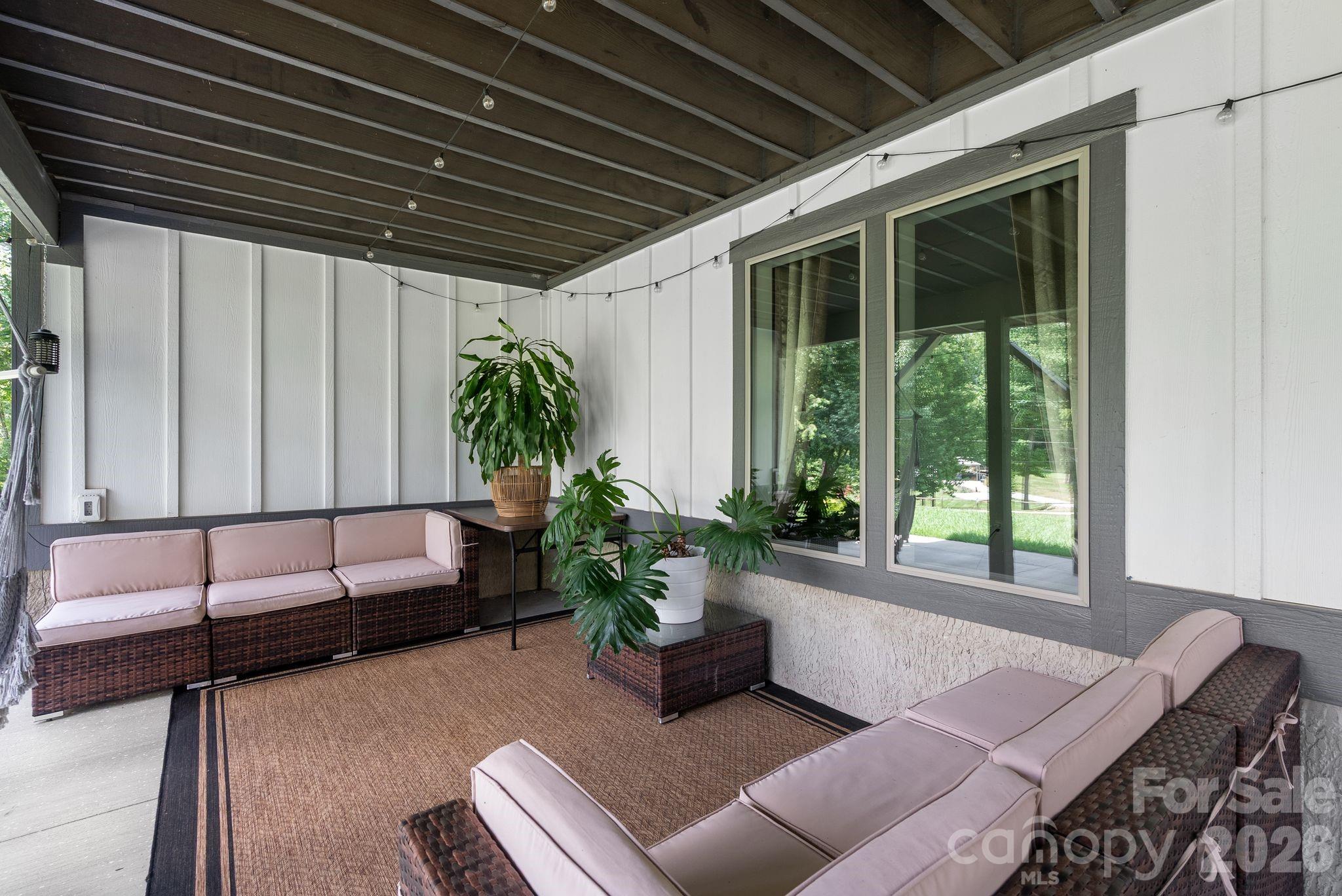 549 Daniel Circle Drive — Mills River