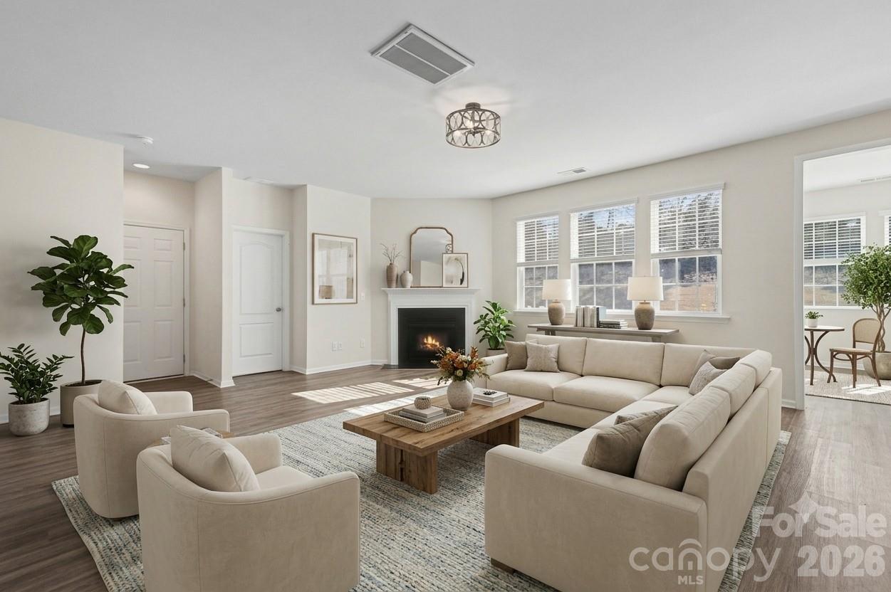 12828 Heath Grove Drive — Huntersville