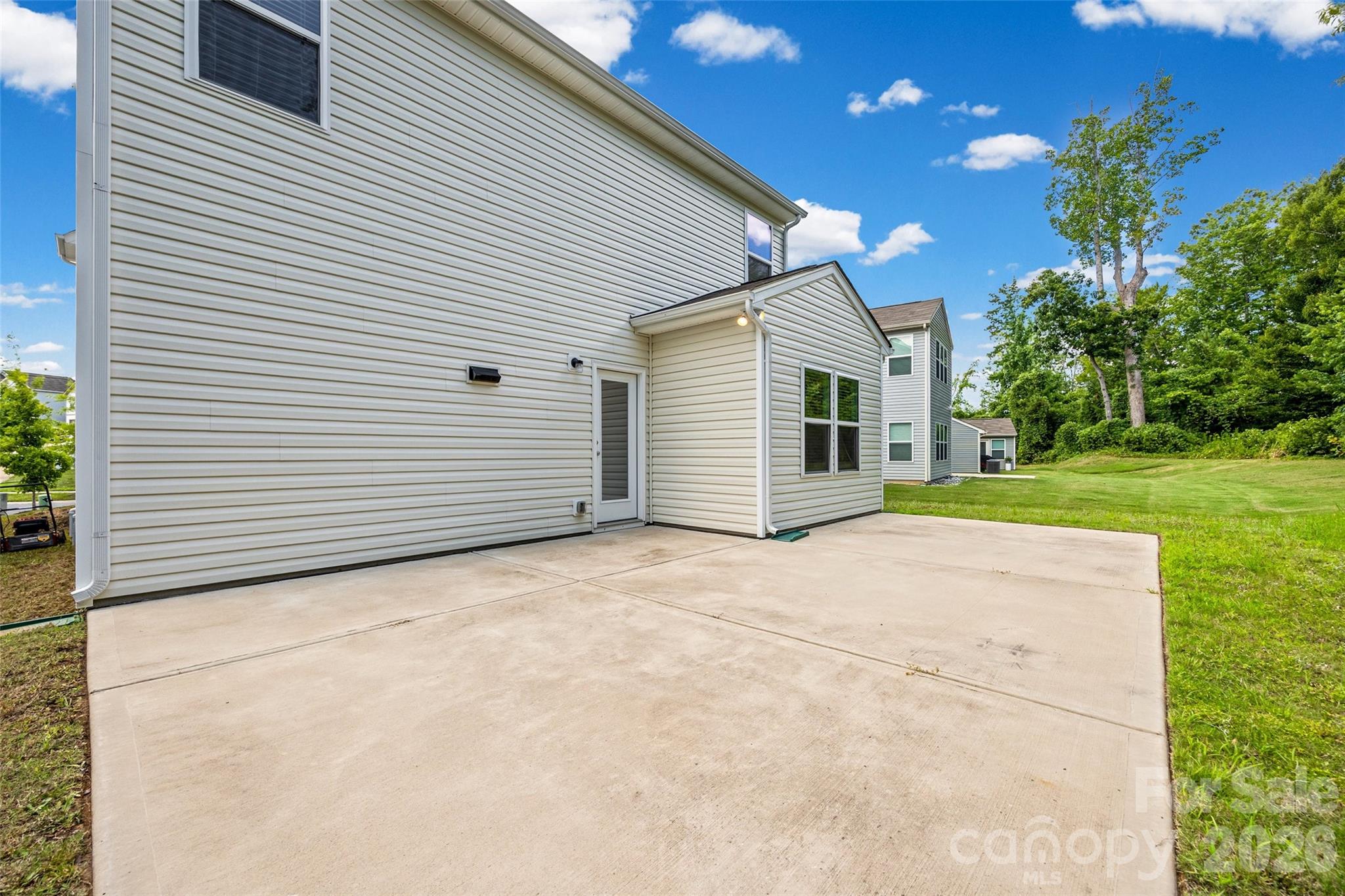 10210 Holly Park Drive — Charlotte