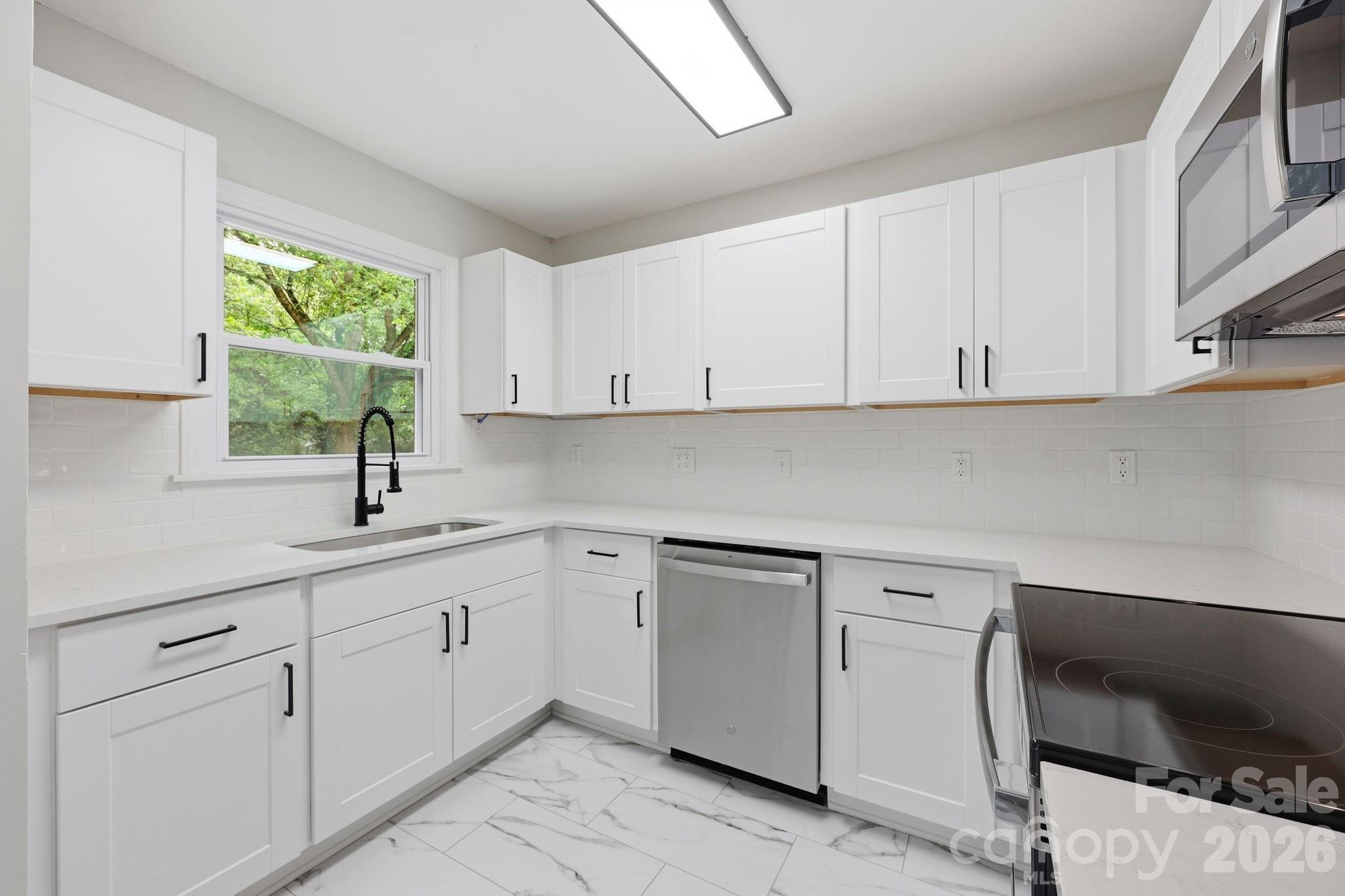 9430 Trinity Road — Charlotte
