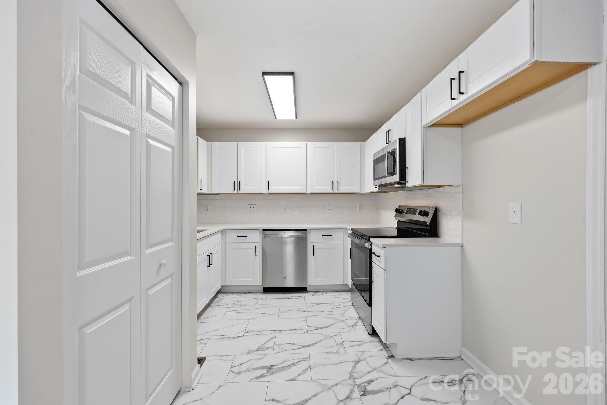 9430 Trinity Road — Charlotte