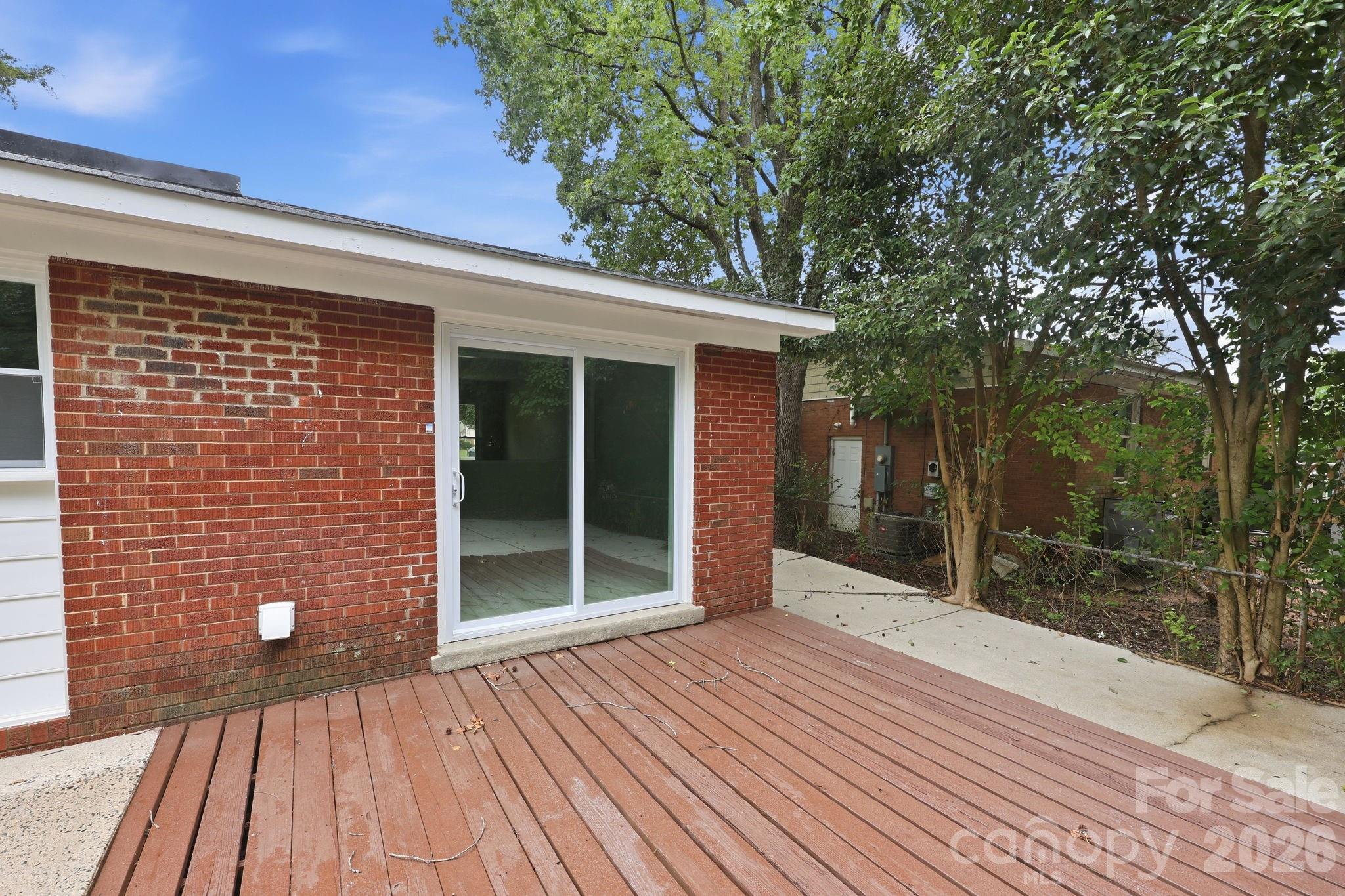 9430 Trinity Road — Charlotte