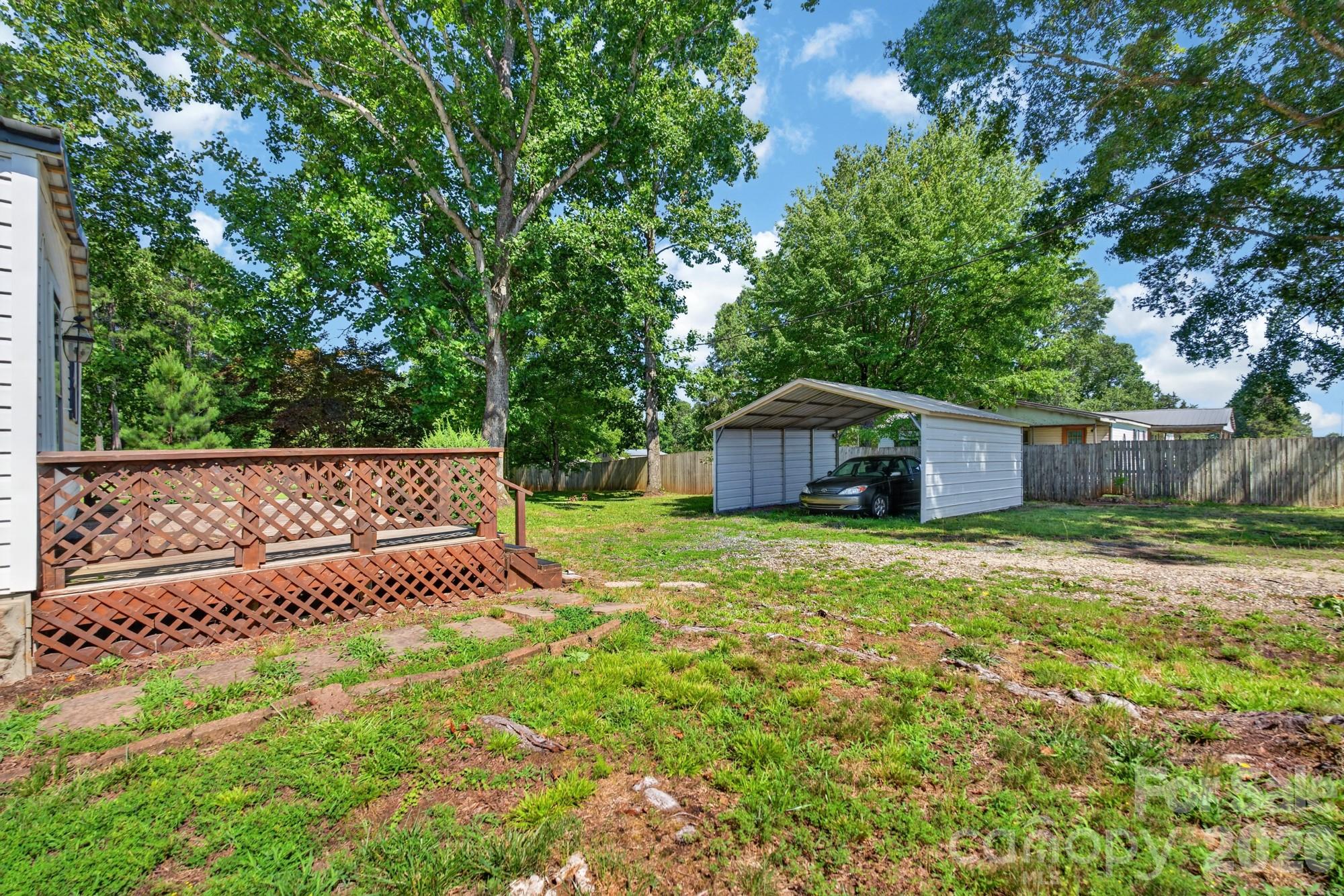 331 Shiloh Road S — York