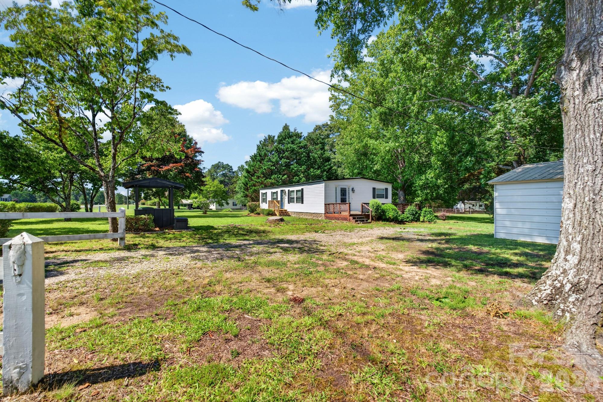 331 Shiloh Road S — York