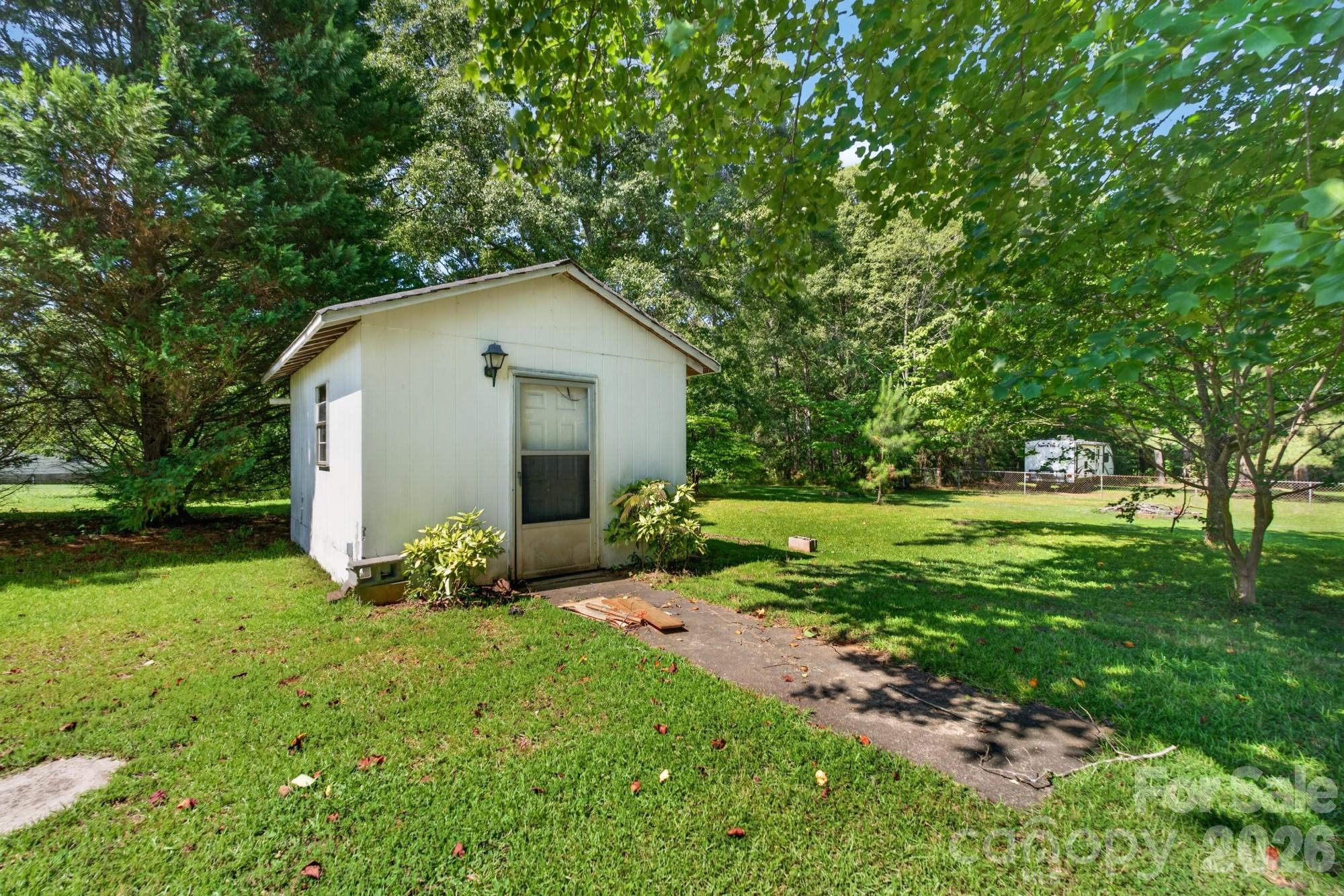 331 Shiloh Road S — York