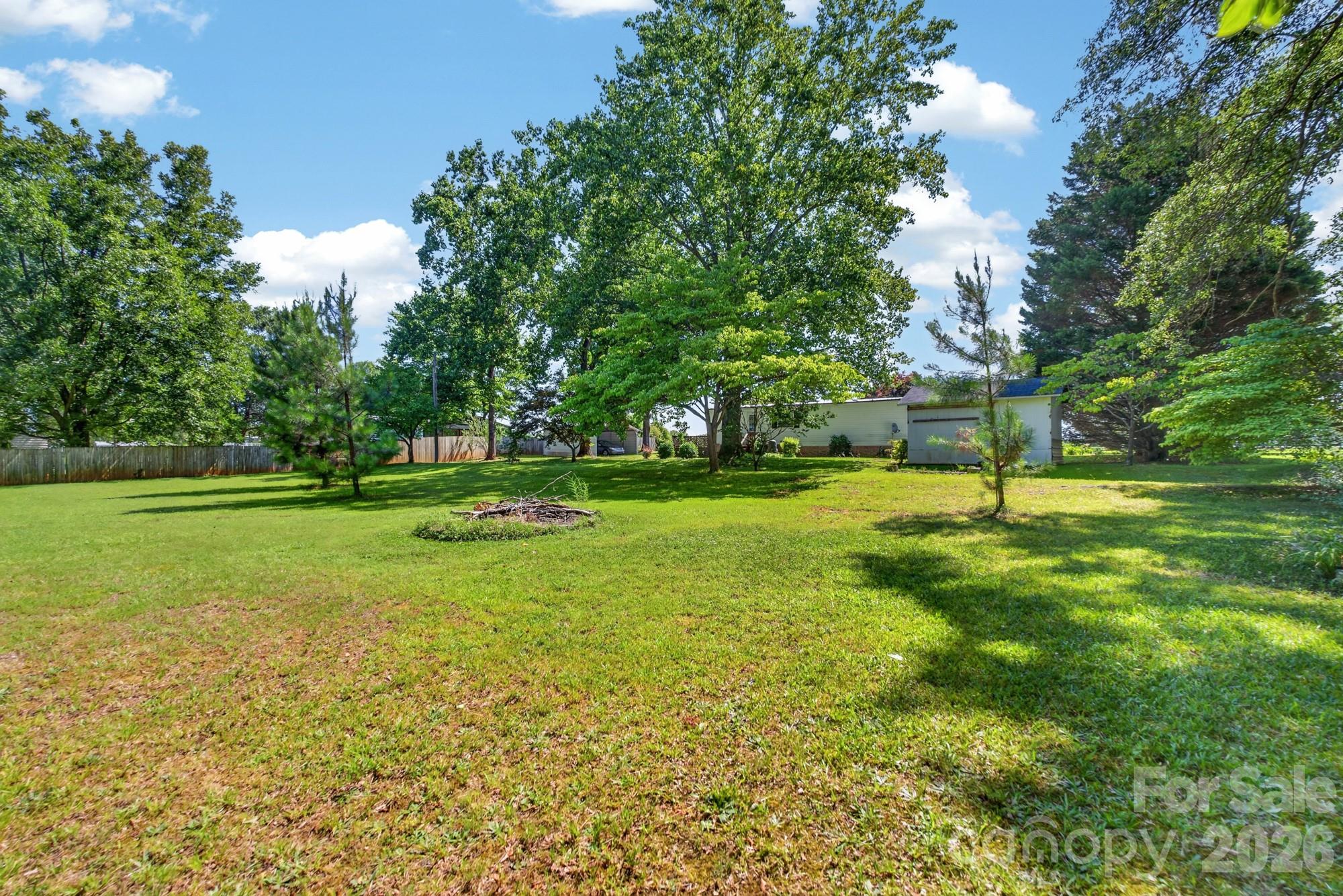 331 Shiloh Road S — York