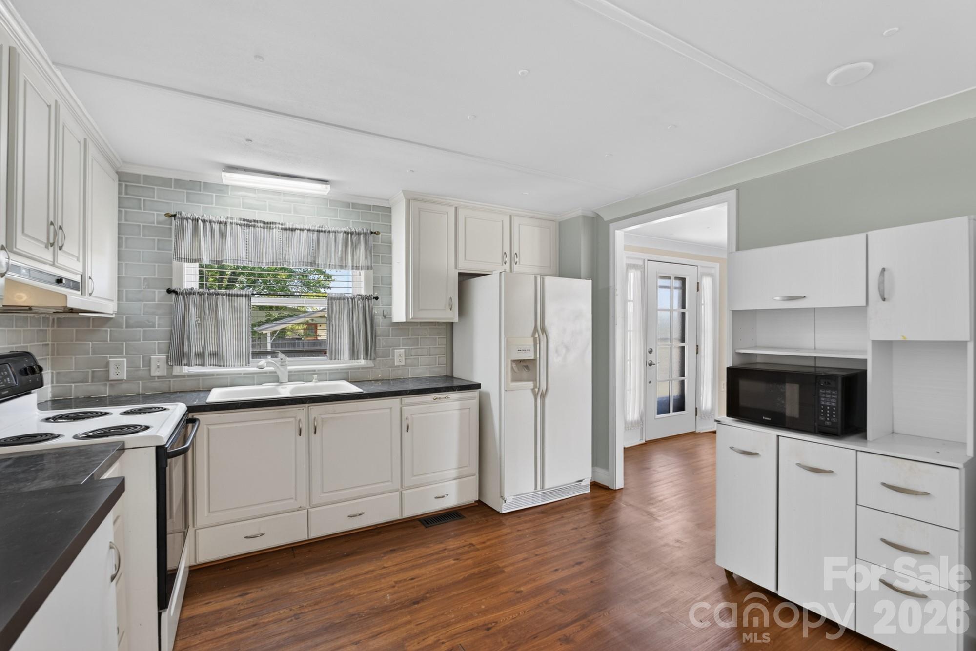 331 Shiloh Road S — York