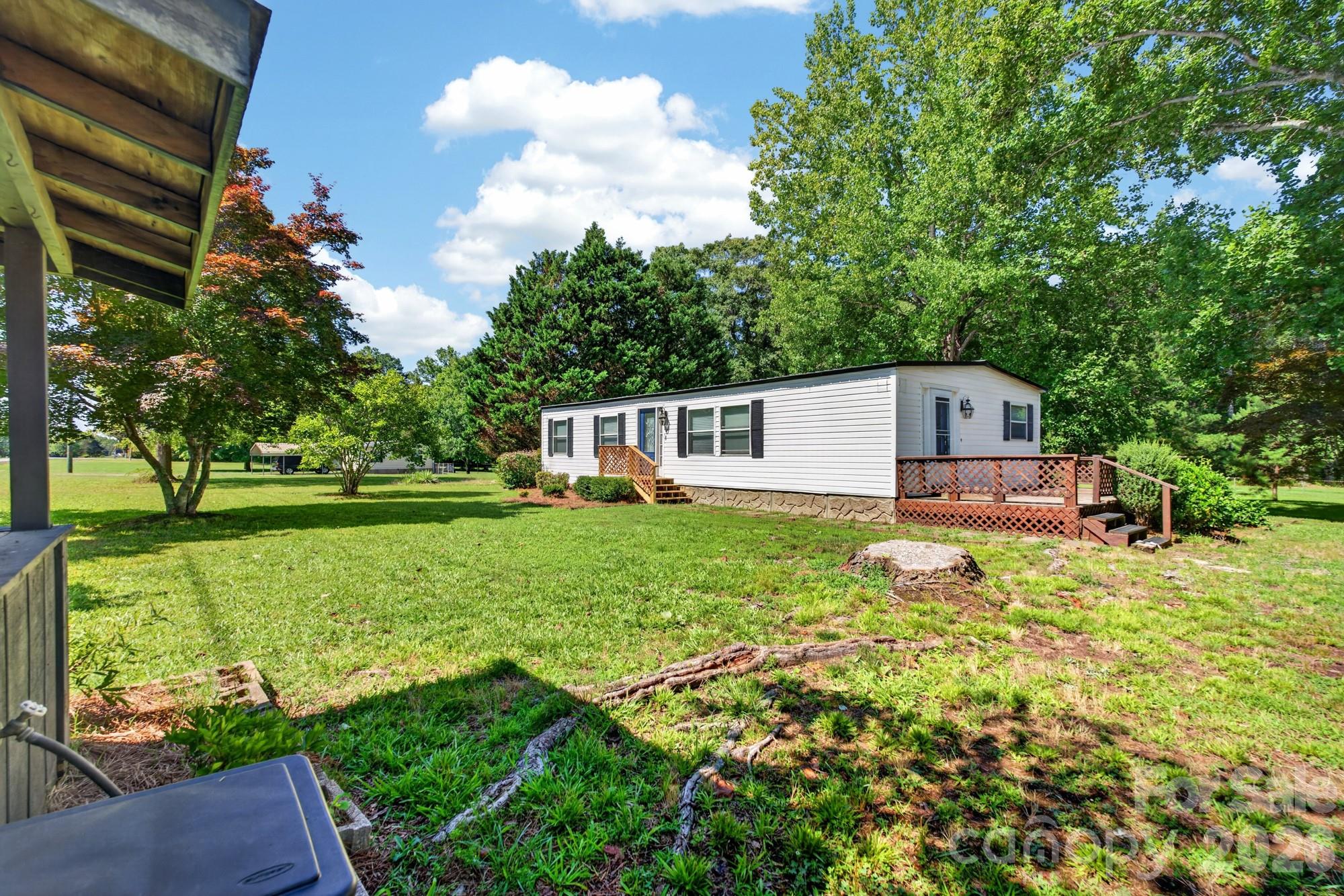 331 Shiloh Road S — York