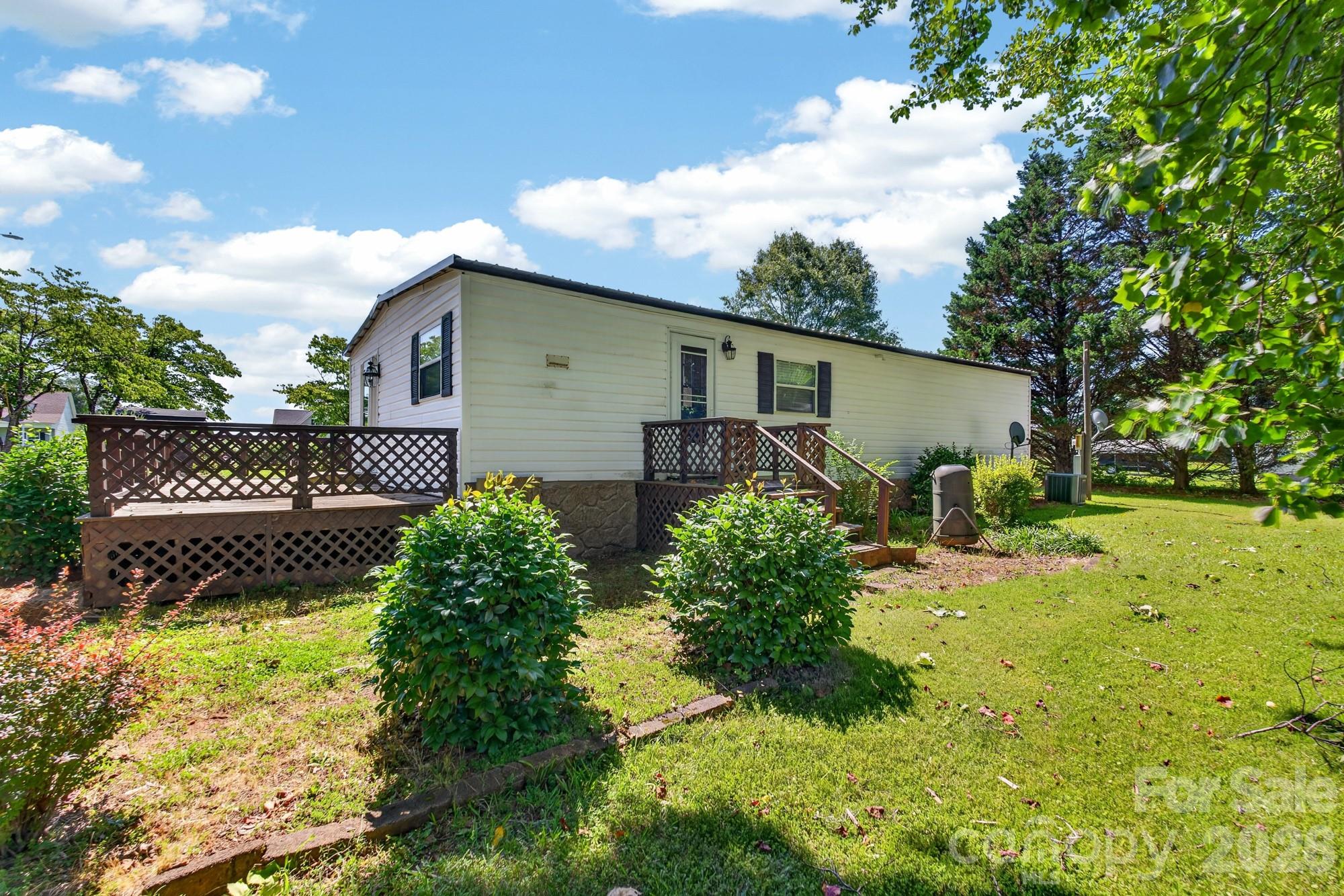 331 Shiloh Road S — York