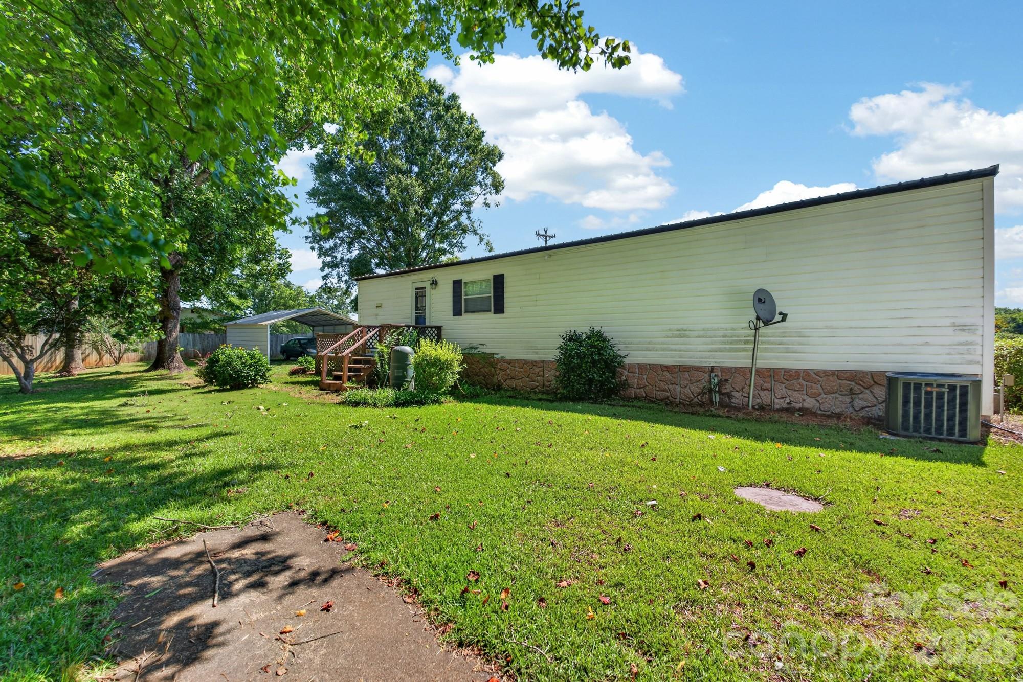 331 Shiloh Road S — York