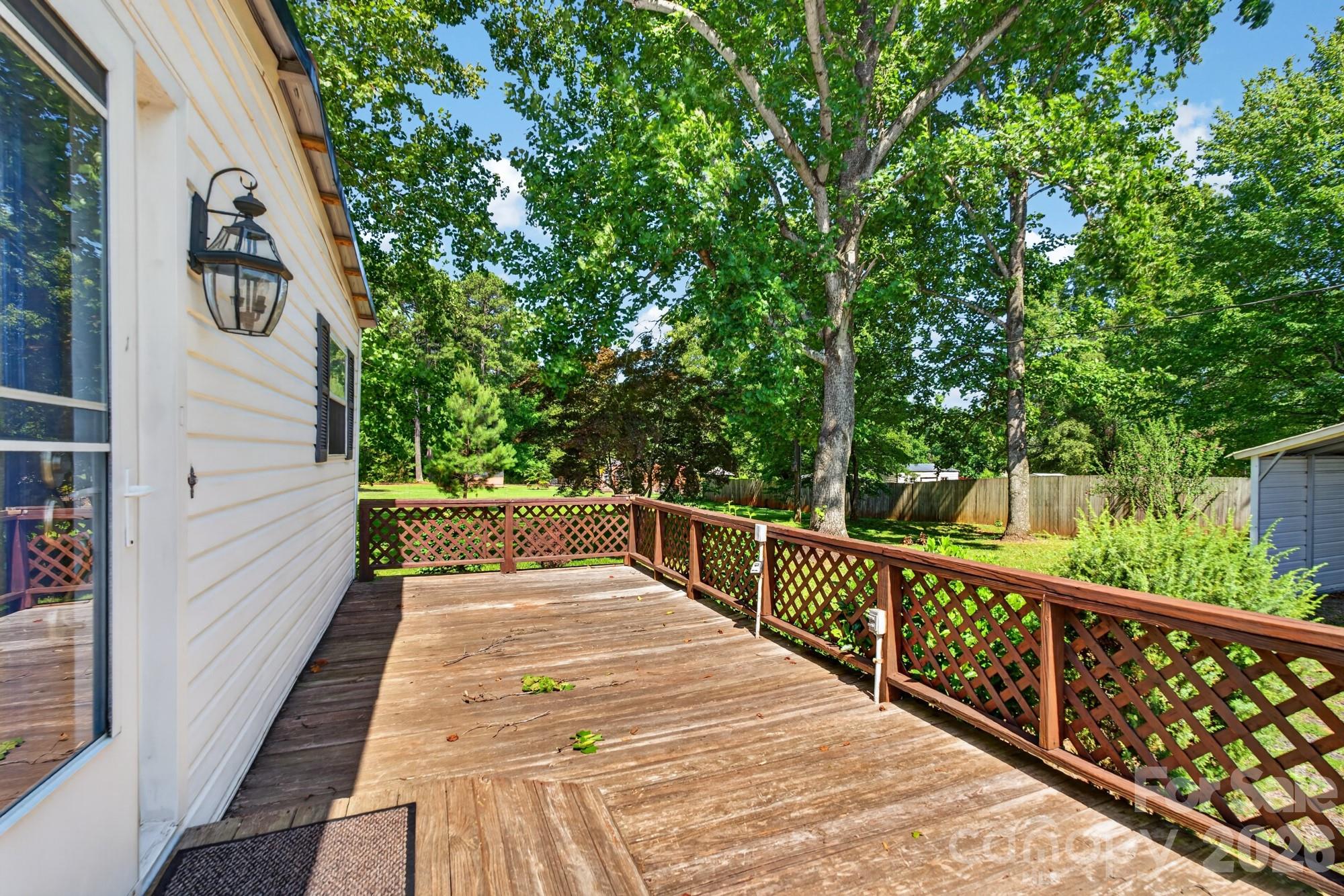 331 Shiloh Road S — York