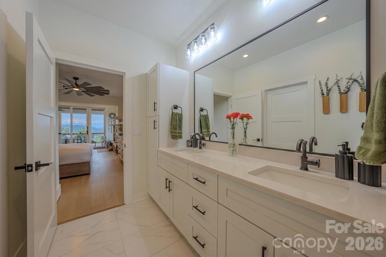 49 Arabella Lane — Arden