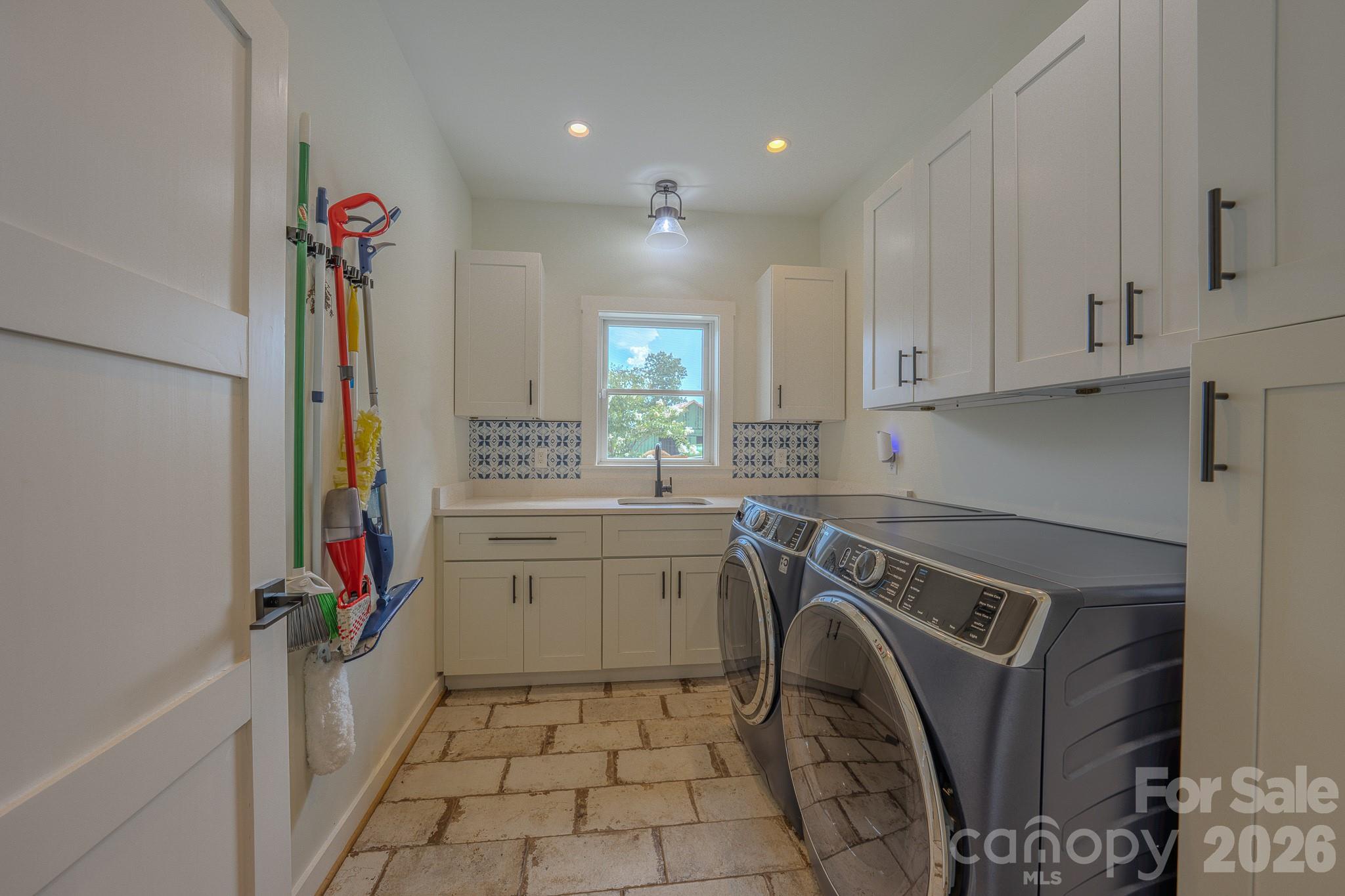 49 Arabella Lane — Arden