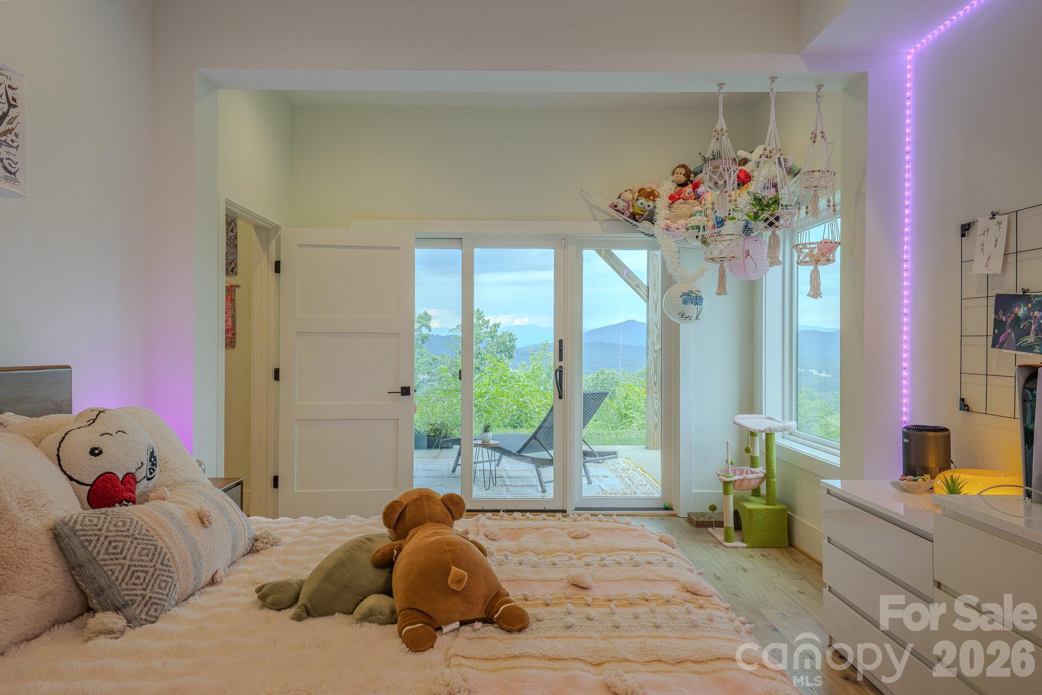 49 Arabella Lane — Arden